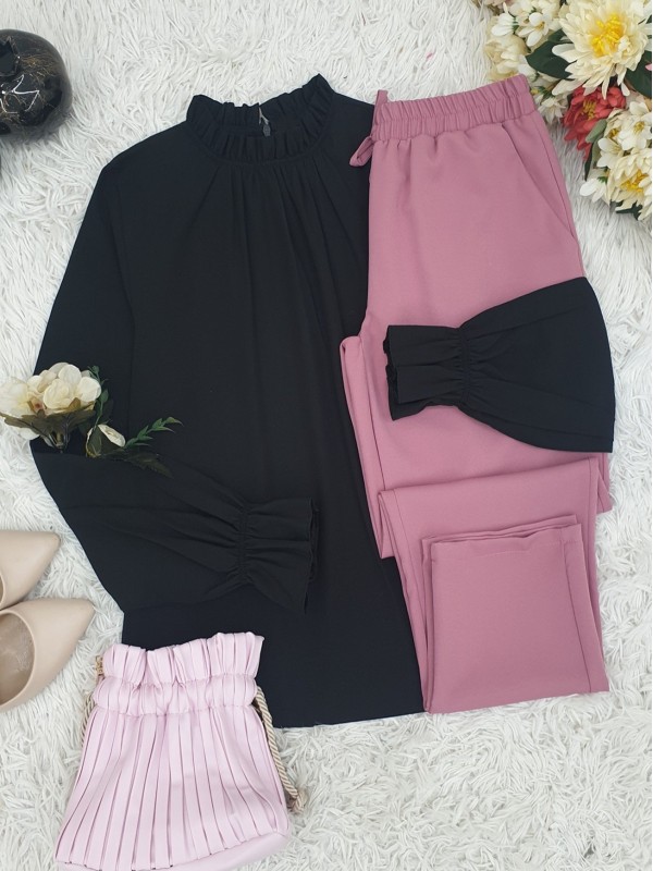 Yakası Büzgülü Bluz   -Siyah