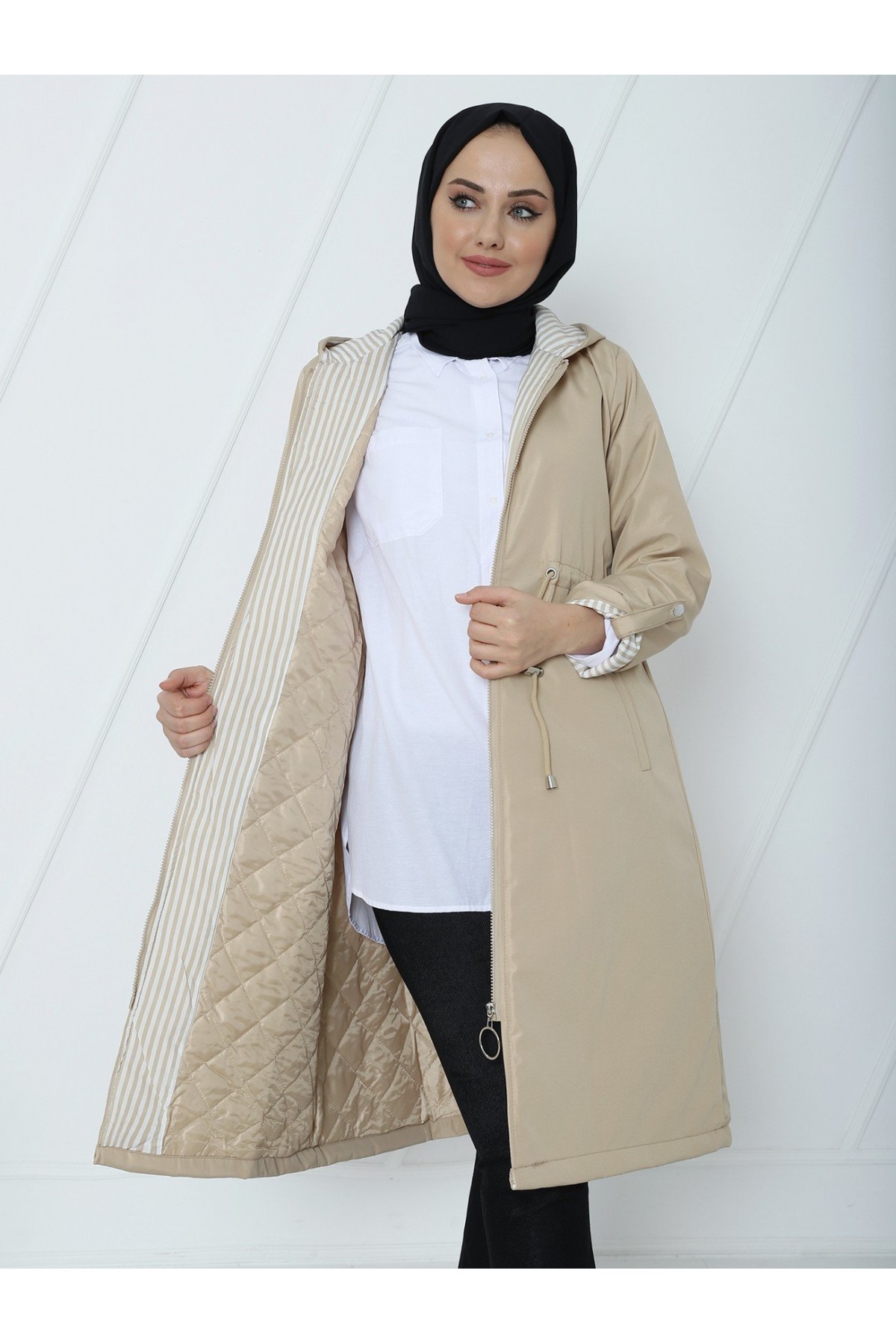 Belden Sıkmalı Kapitone Astarlı Kapşonlu Trençkot -Taş