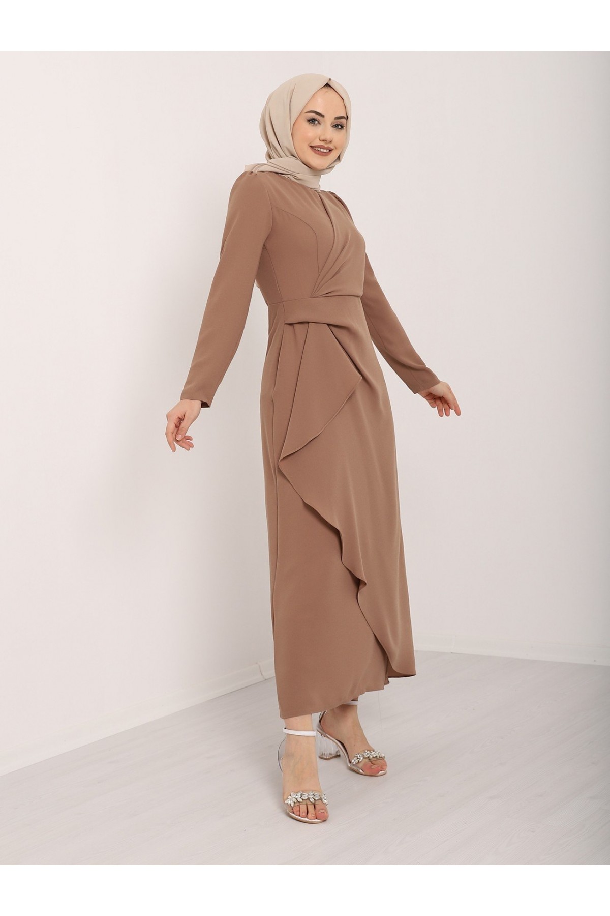 Önü Allerli Eteği Asimetrik Krep Elbise -Vizon