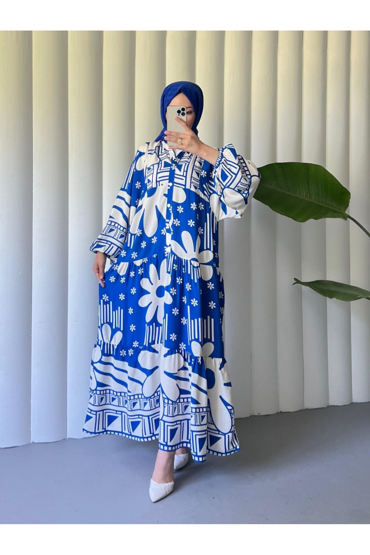 Yarım Düğmeli Parçalı Çiçekli Pamuklu Poliviskon Elbise-Mavi