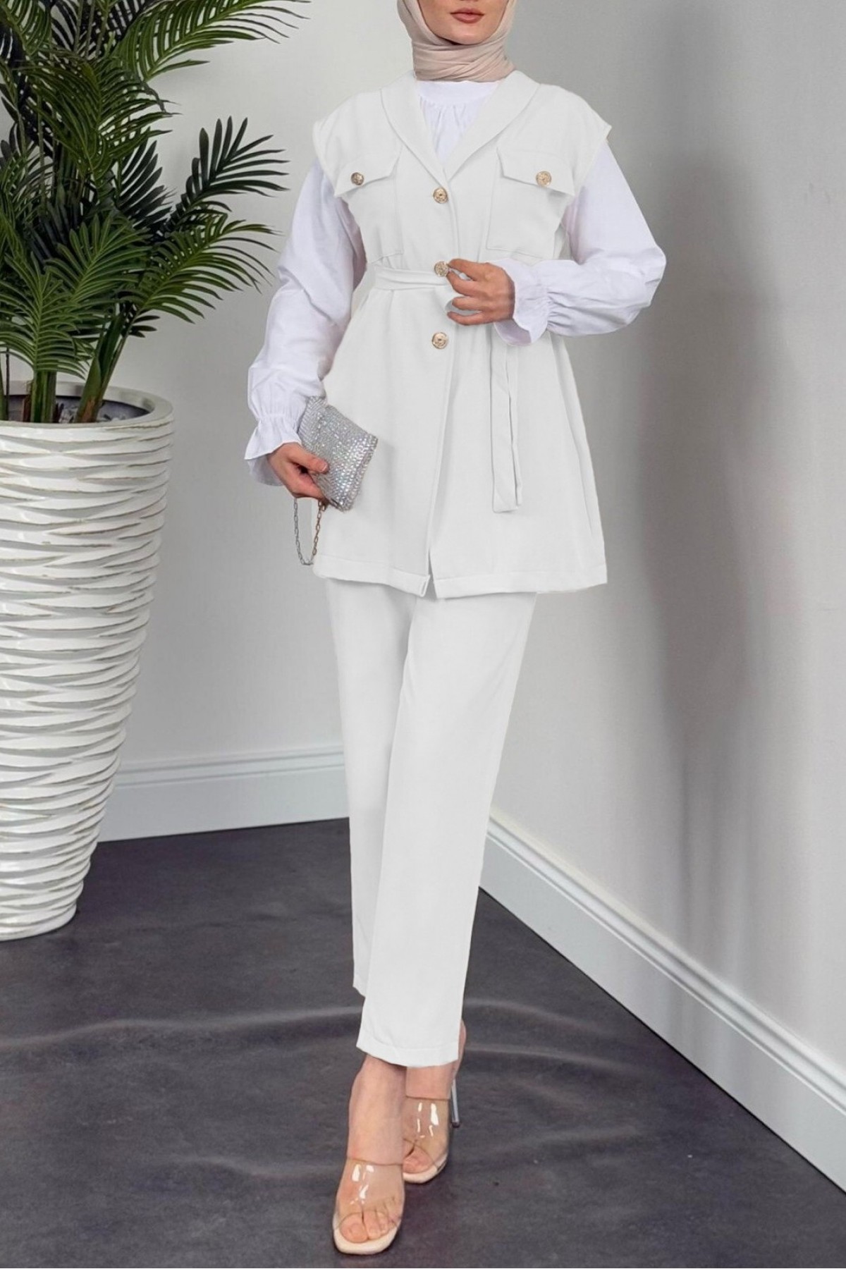 Sıfır Kol Önü Düğmeli Beli Kemerli Üçlü Takım  -Ekru