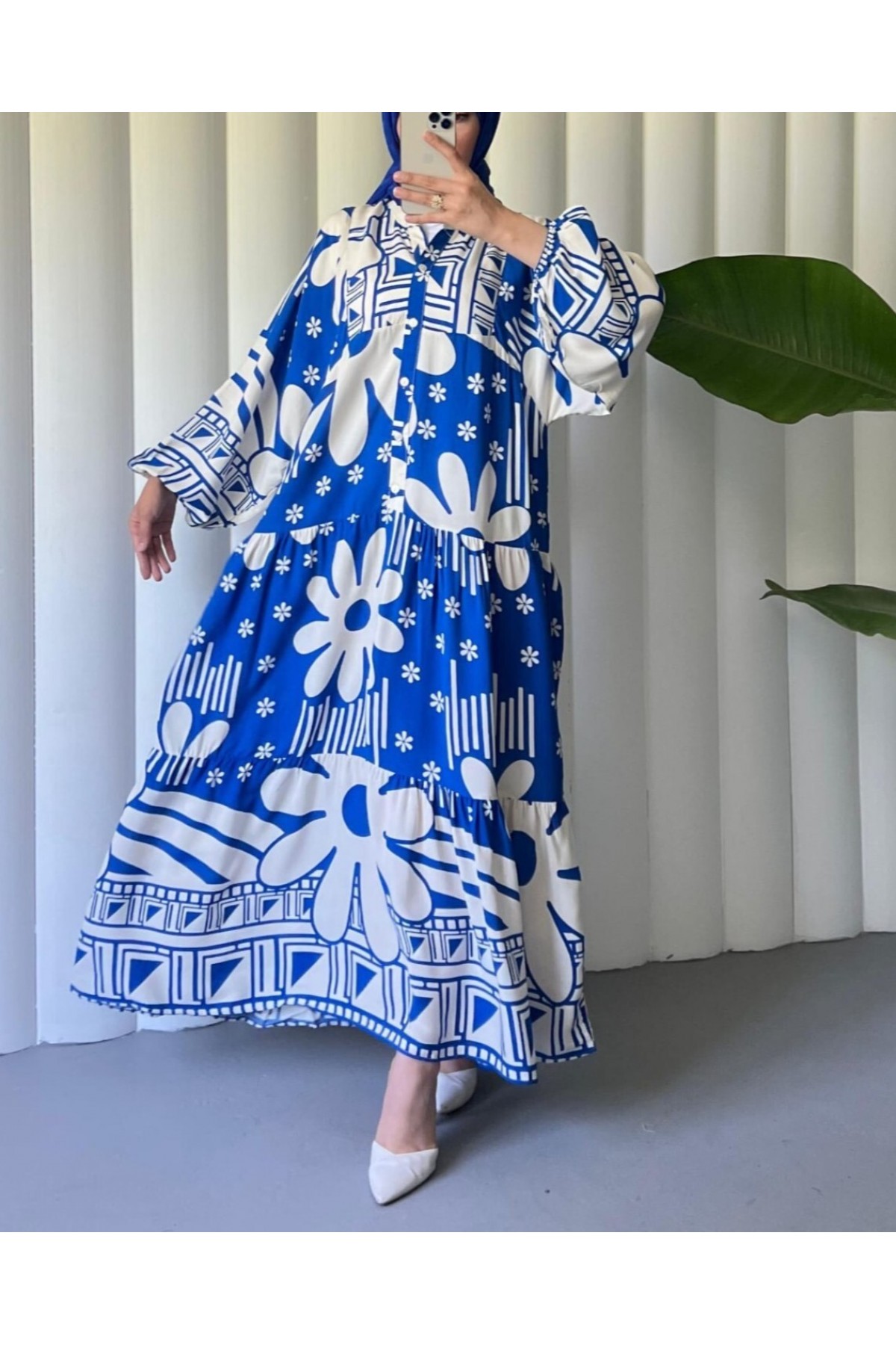 Yarım Düğmeli Parçalı Çiçekli Pamuklu Poliviskon Elbise-Mavi