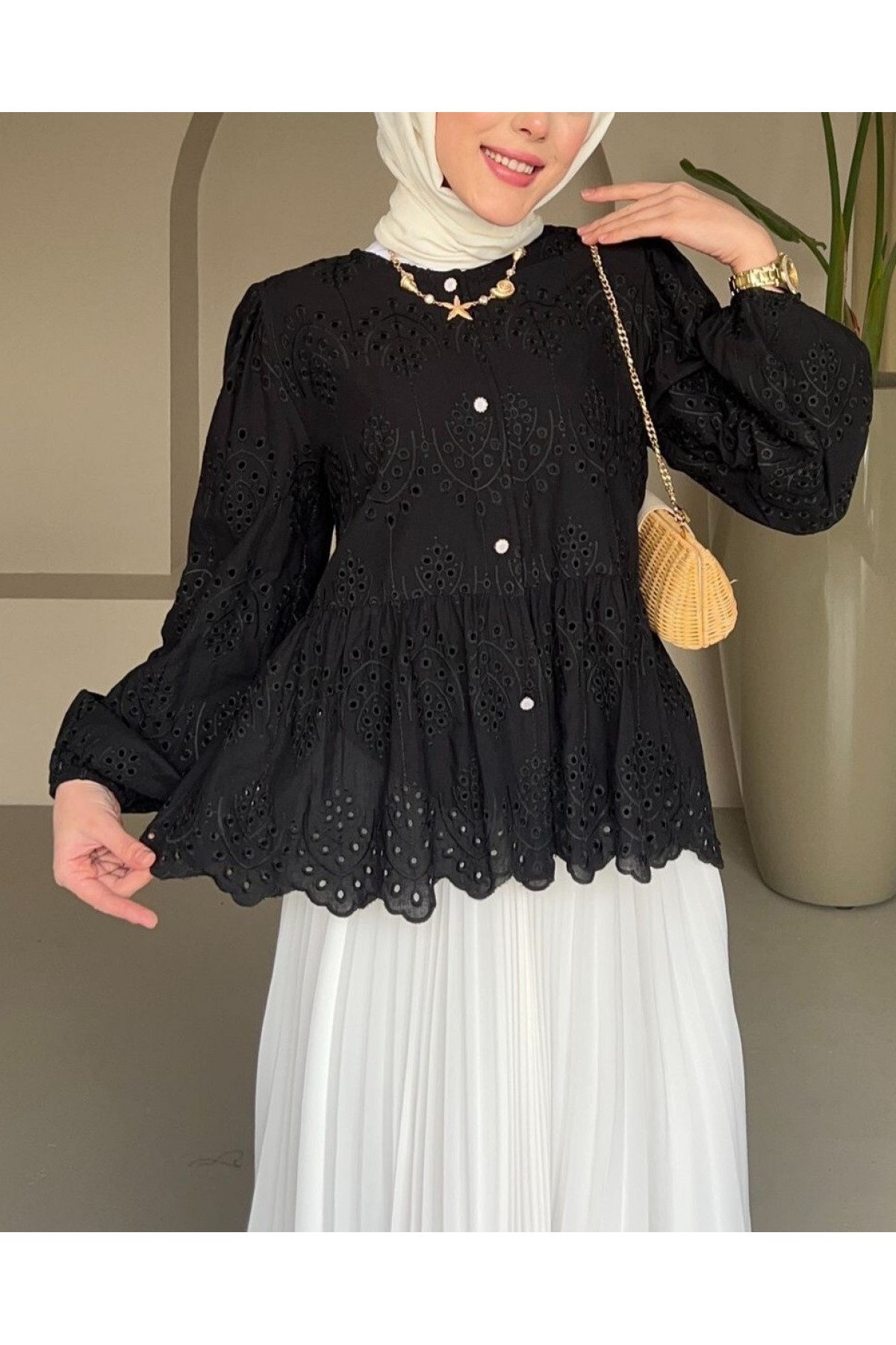 Kolu Lastikli Ajurlu Düğmeli Astarlı Gömlek -Siyah