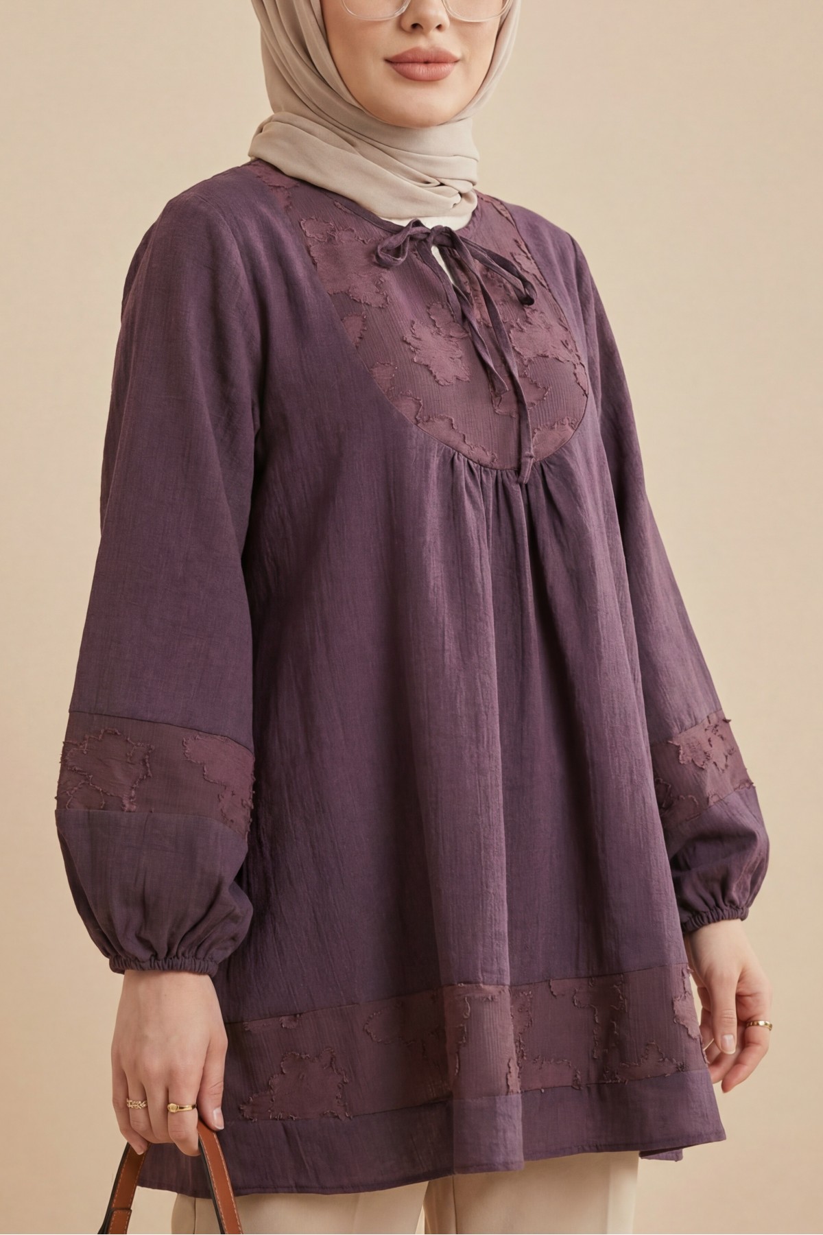 Yakası Bağlamalı Kolu Lastikli Garnili Modal Tunik  -Mürdüm