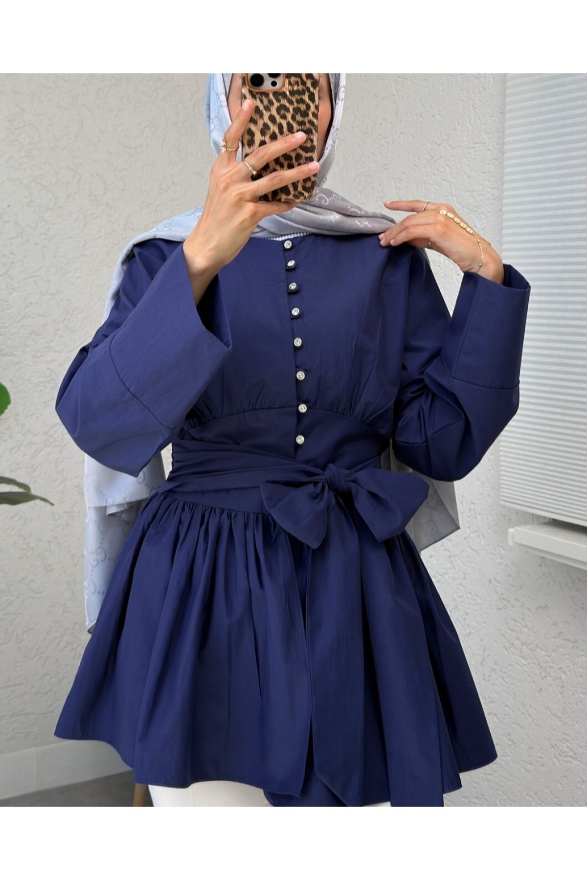 Beli Bağcıklı Boydan Taş Düğmeli Tunik -Laci