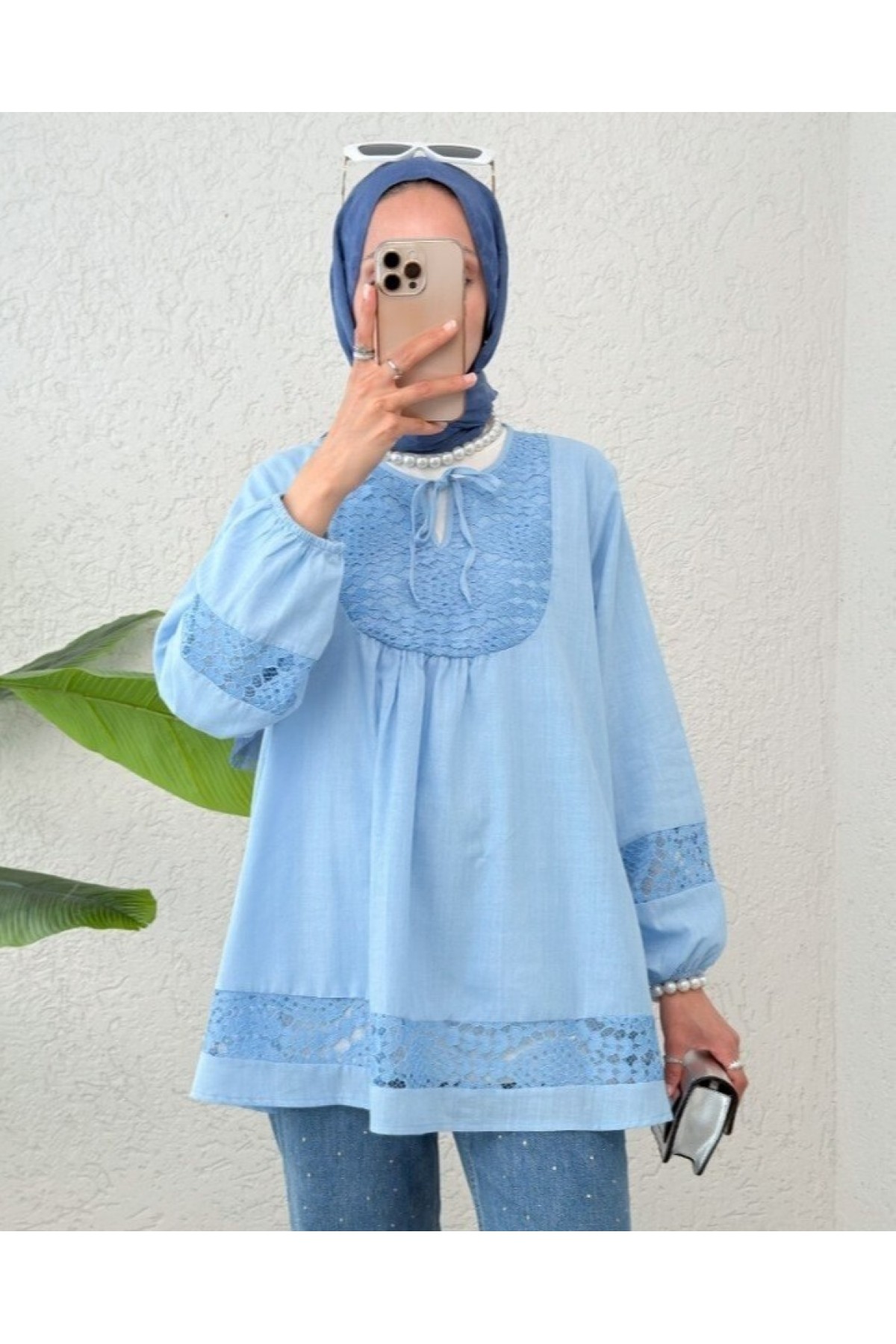 Dantel Detaylı Yakası Bağlamalı Kolu Lastikli Gömlek  -Mavi