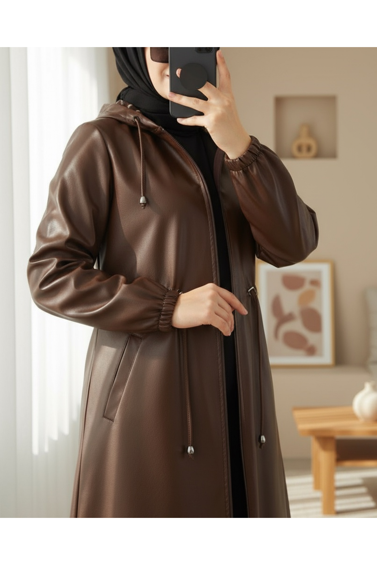 Kapşonlu Cepli Beli Bağcıklı Kolu Lastikli Deri Kap -Kahve