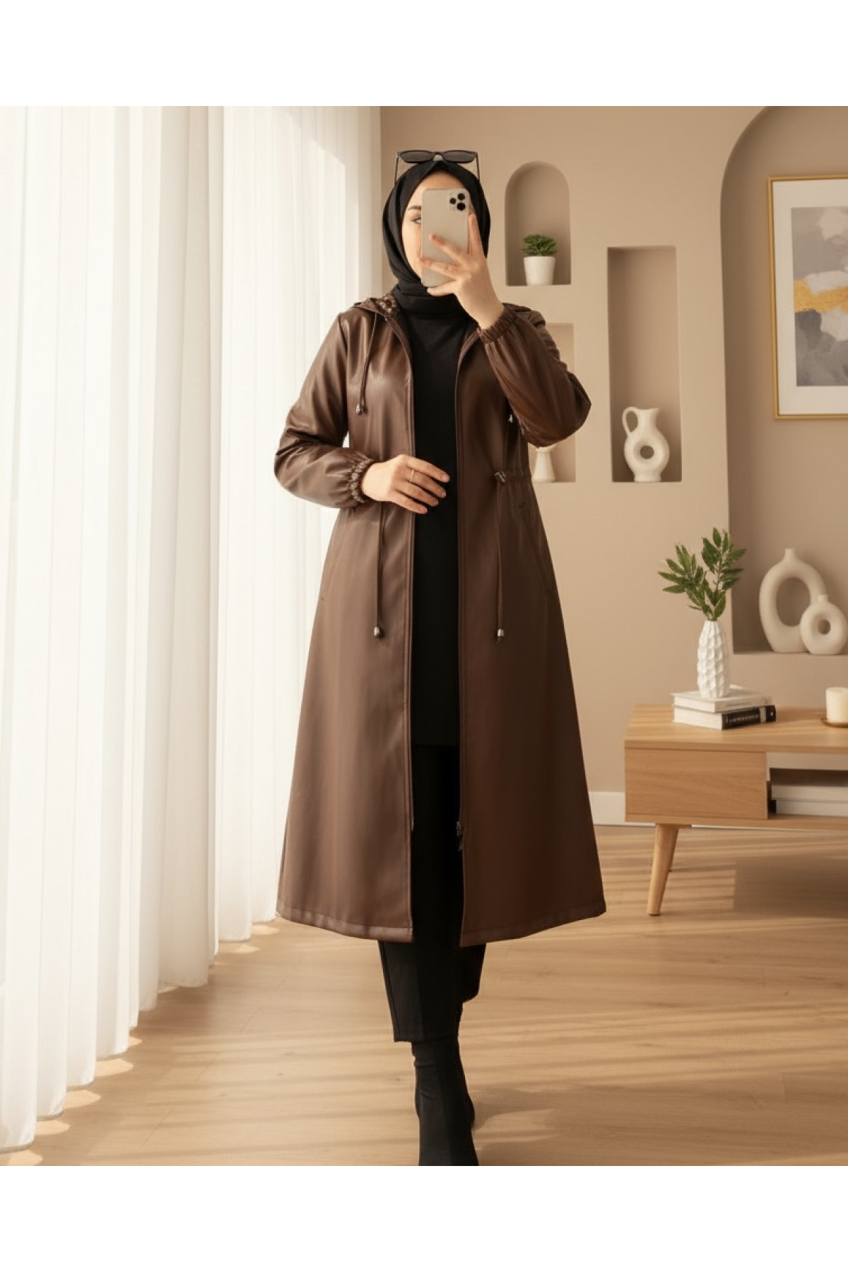 Kapşonlu Cepli Beli Bağcıklı Kolu Lastikli Deri Kap -Kahve