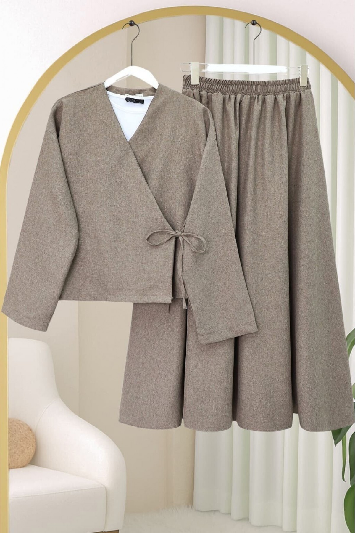 Önü Bağcıklı Yün Efekt Kışlık Takım -Toprak