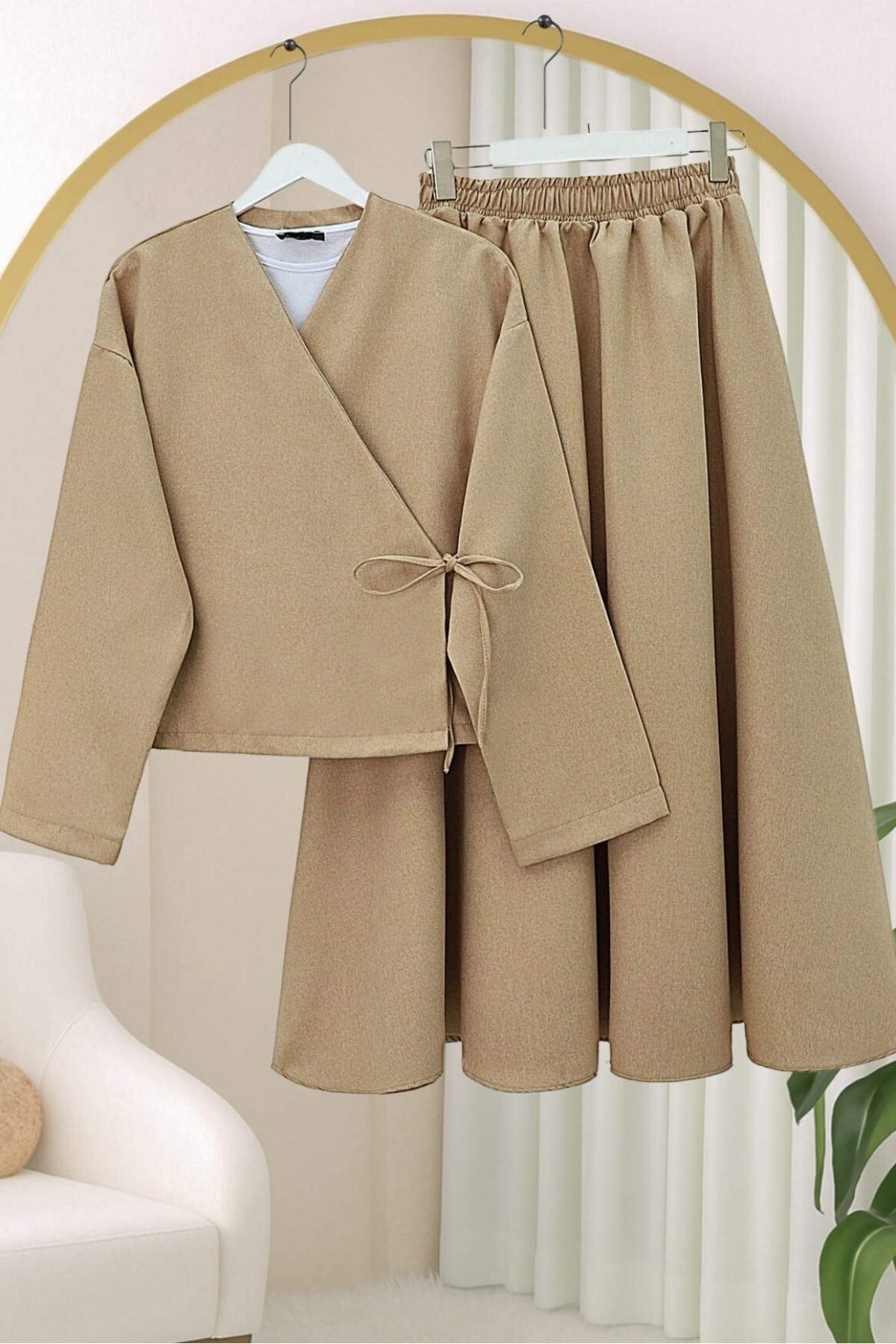 Önü Bağcıklı Etekli Yün Efekt Kışlık Takım -Vizon