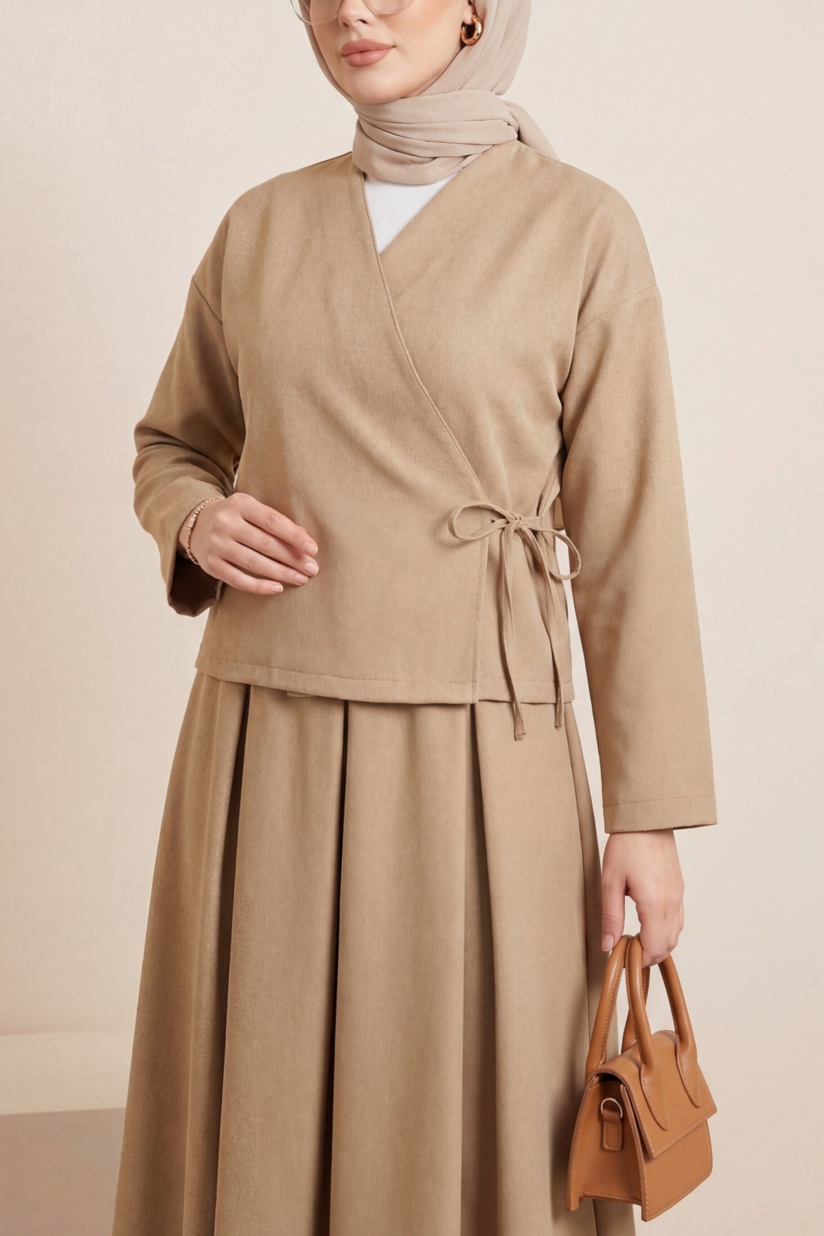 Önü Bağcıklı Etekli Yün Efekt Kışlık Takım -Vizon