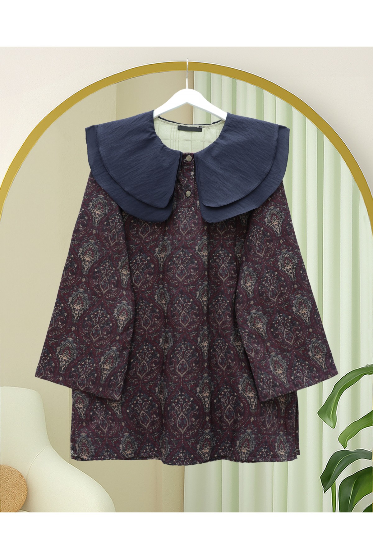 Önlük Yaka Yarım Düğmeli Yırtmaçlı Kapitone Tunik  -Mürdüm