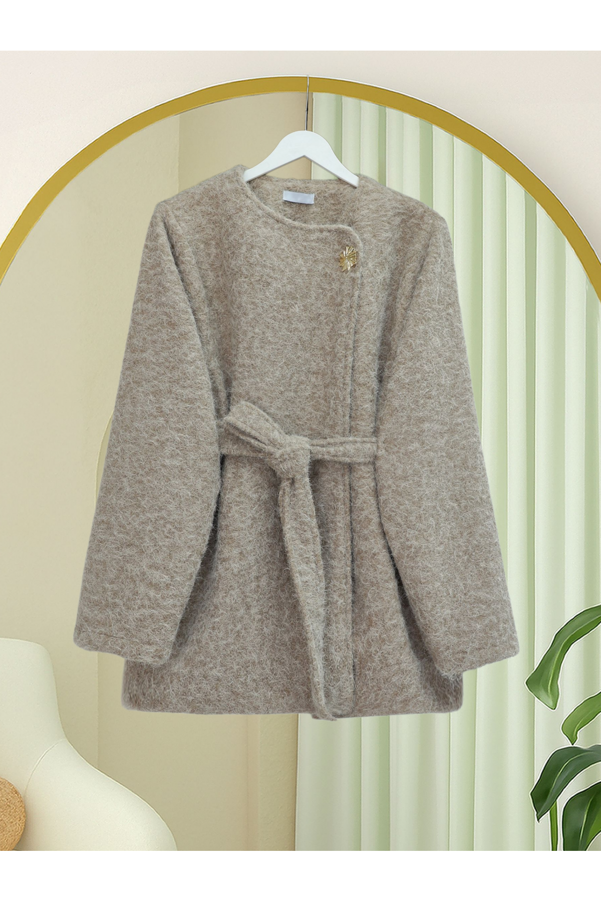 İçi Astarlı Tek Düğmeli Kemerli Sakallı Kap -Bej