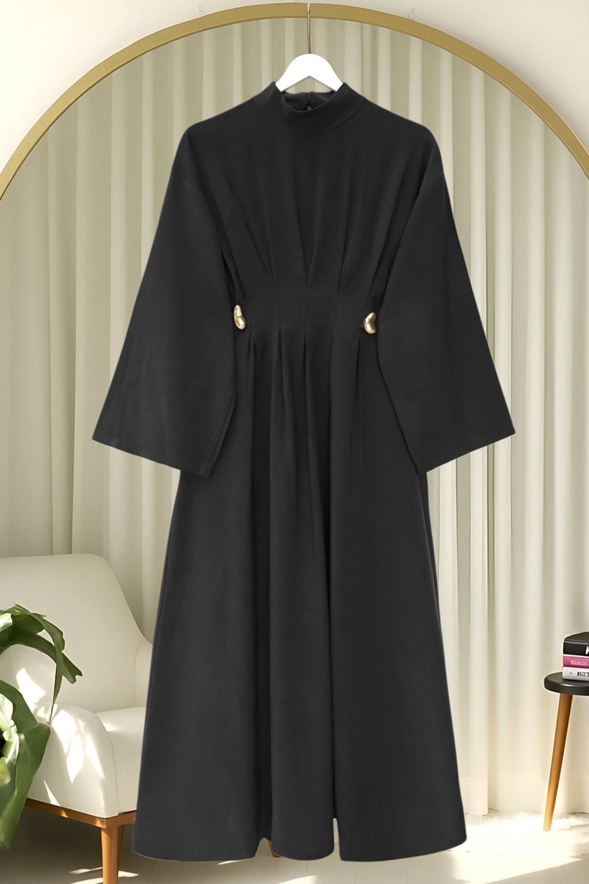 Pileli Beli Kemerli Toka Detaylı Modal Elbise -Siyah