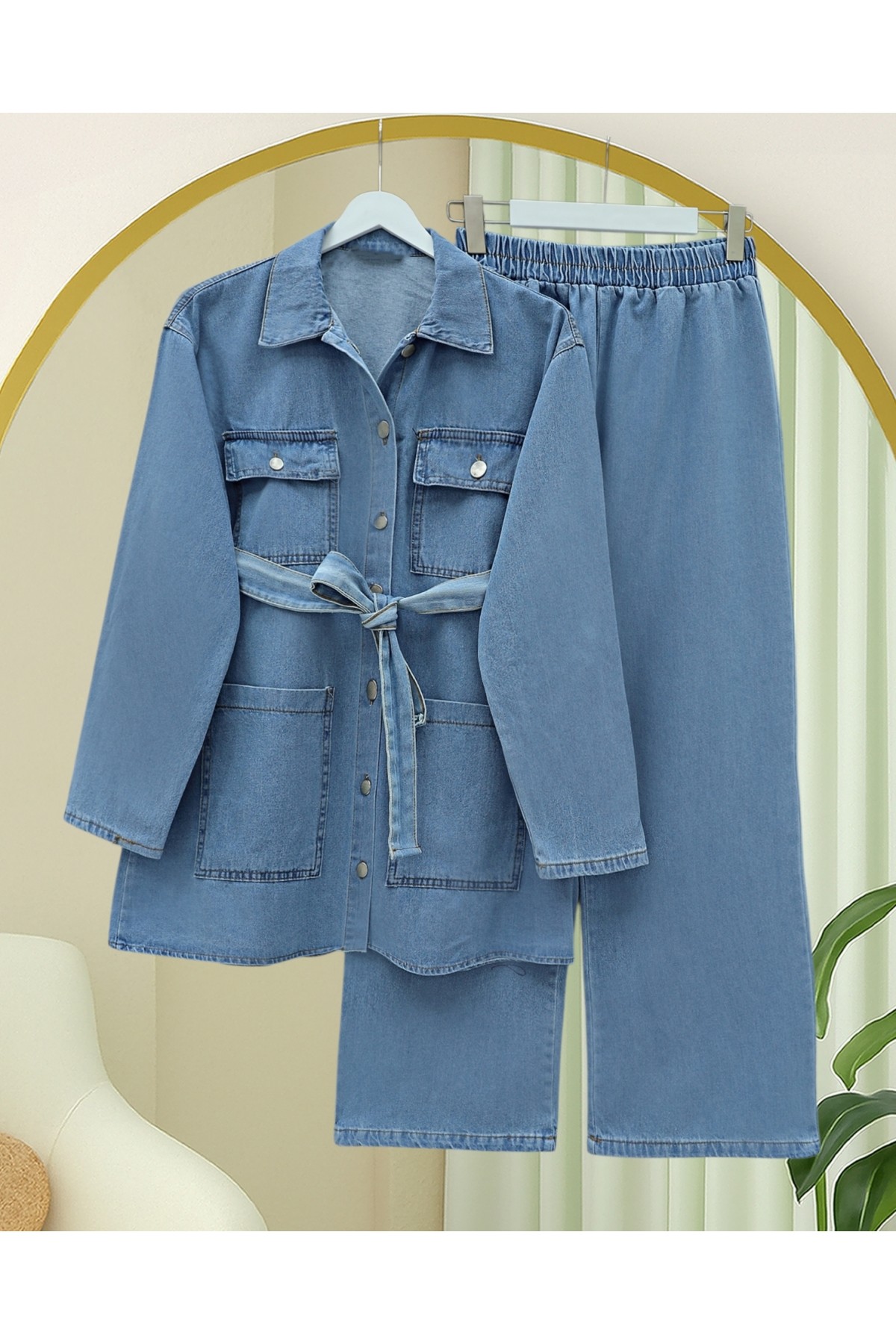 Beli Kemerli Cepli Önü Düğmeli Kot Takım  -Buz Mavi