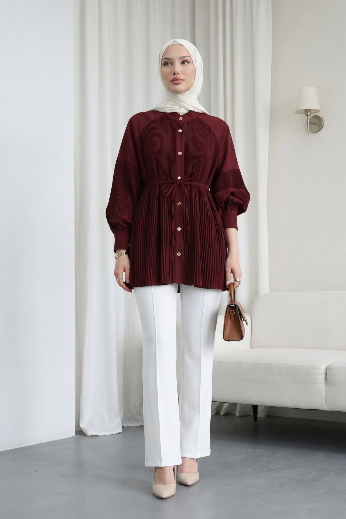 Gold Düğmeli Önü Ve Kolları Pliseli Bağcıklı Gömlek -Bordo