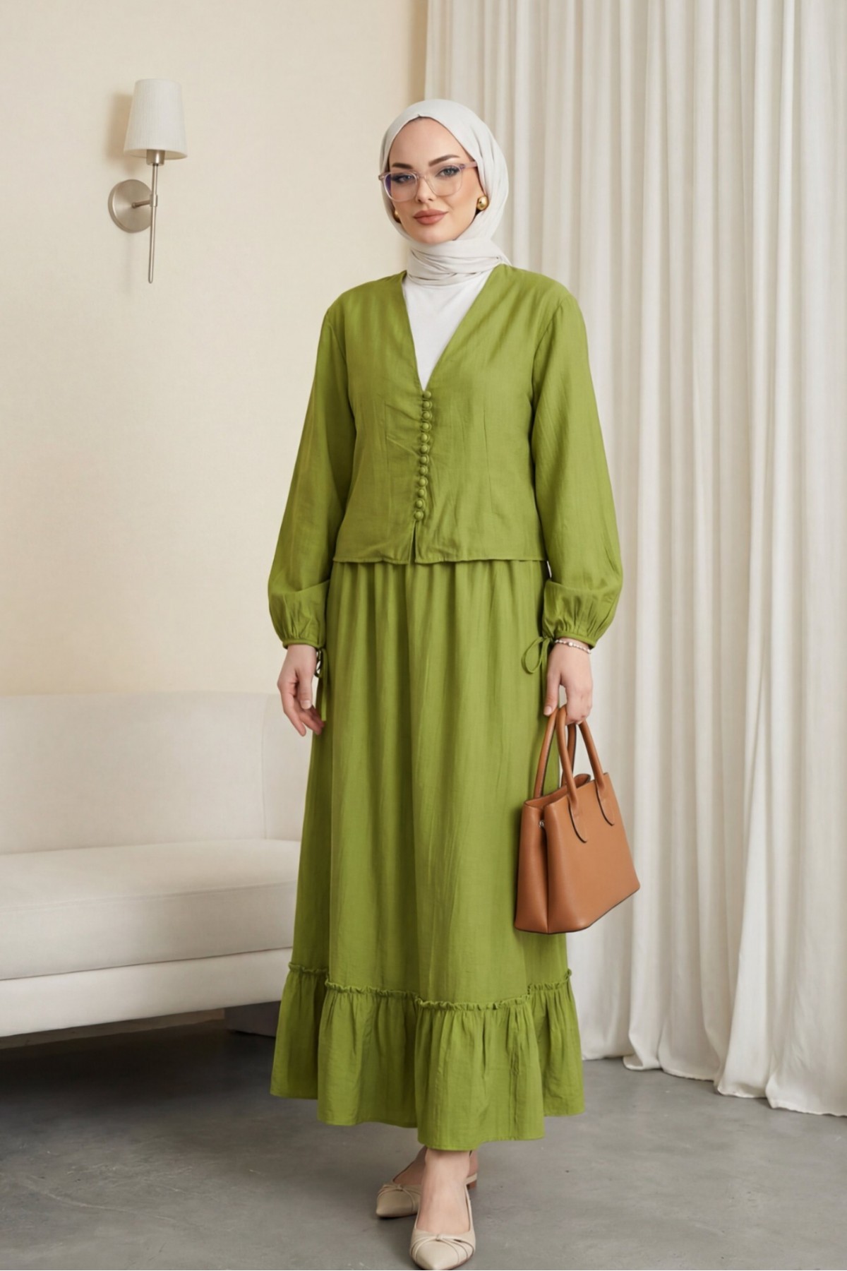 V Yaka Kolları Bağcıklı Top Düğmeli Etekli Viskon Takım  -Yağ Yeşili