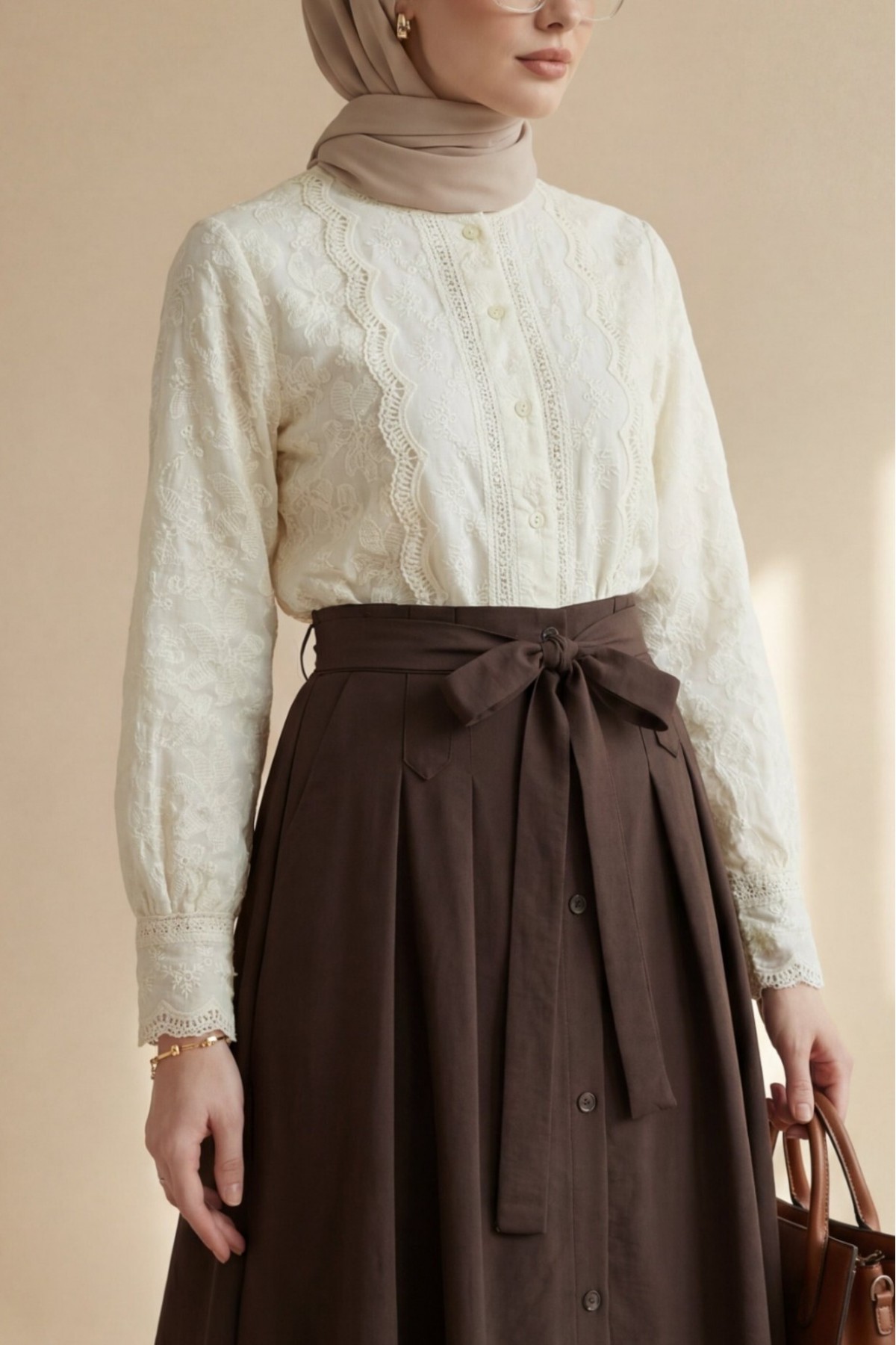 Brode İşlemeli Vintage Gömlek Bluz -Bej