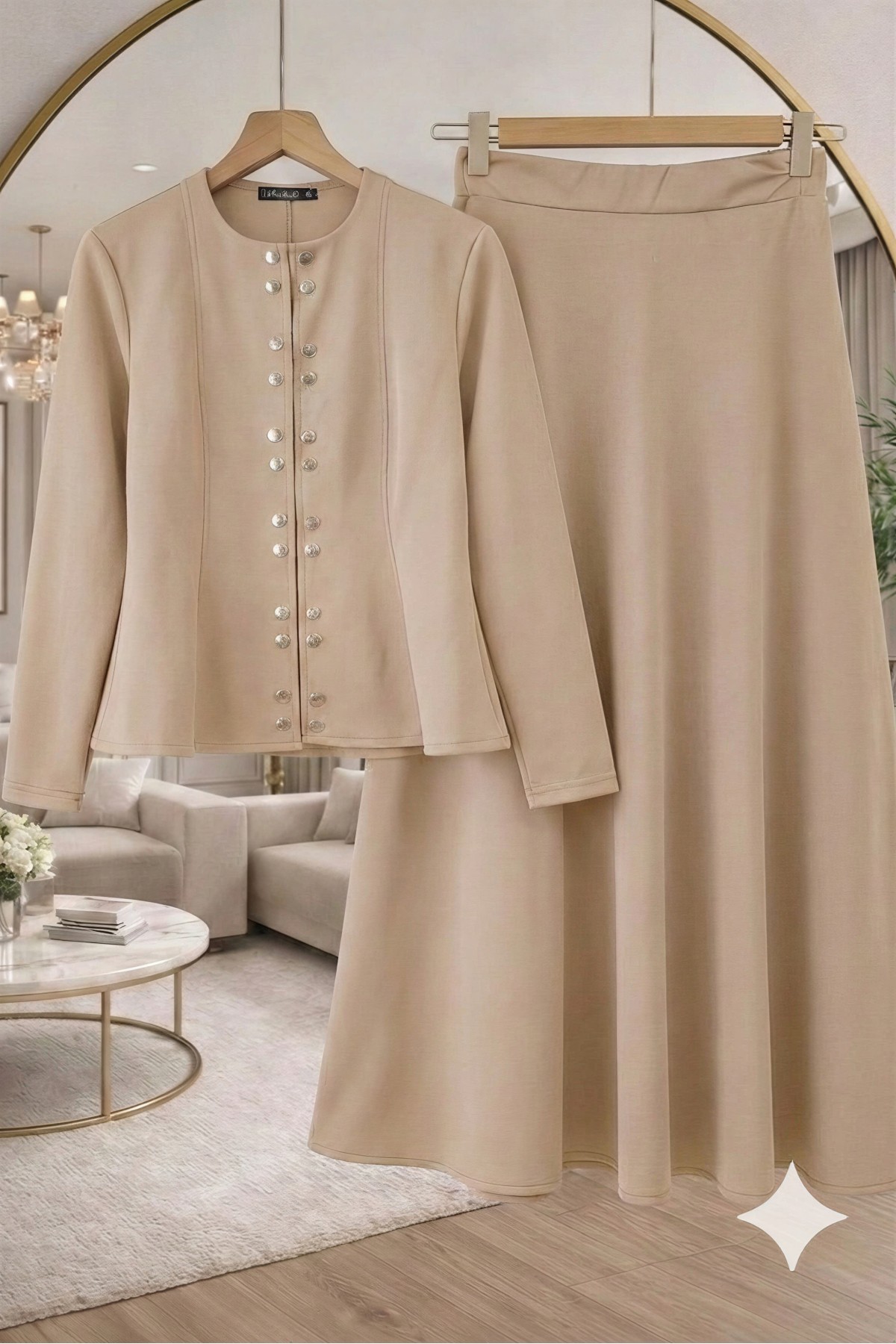 Önü Çift Çıtçıtlı Beli Volanlı Etekli Scuba Takım -Vizon