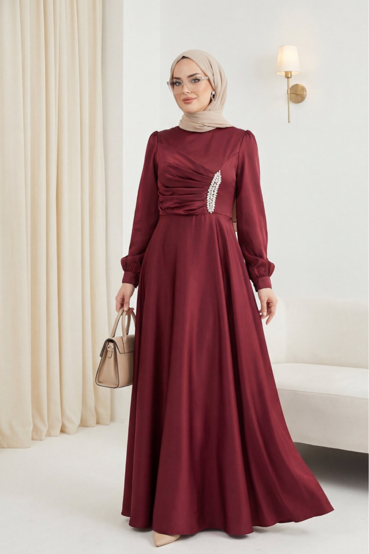 Önü Drapeli Taş Detaylı Saten Elbise -Bordo