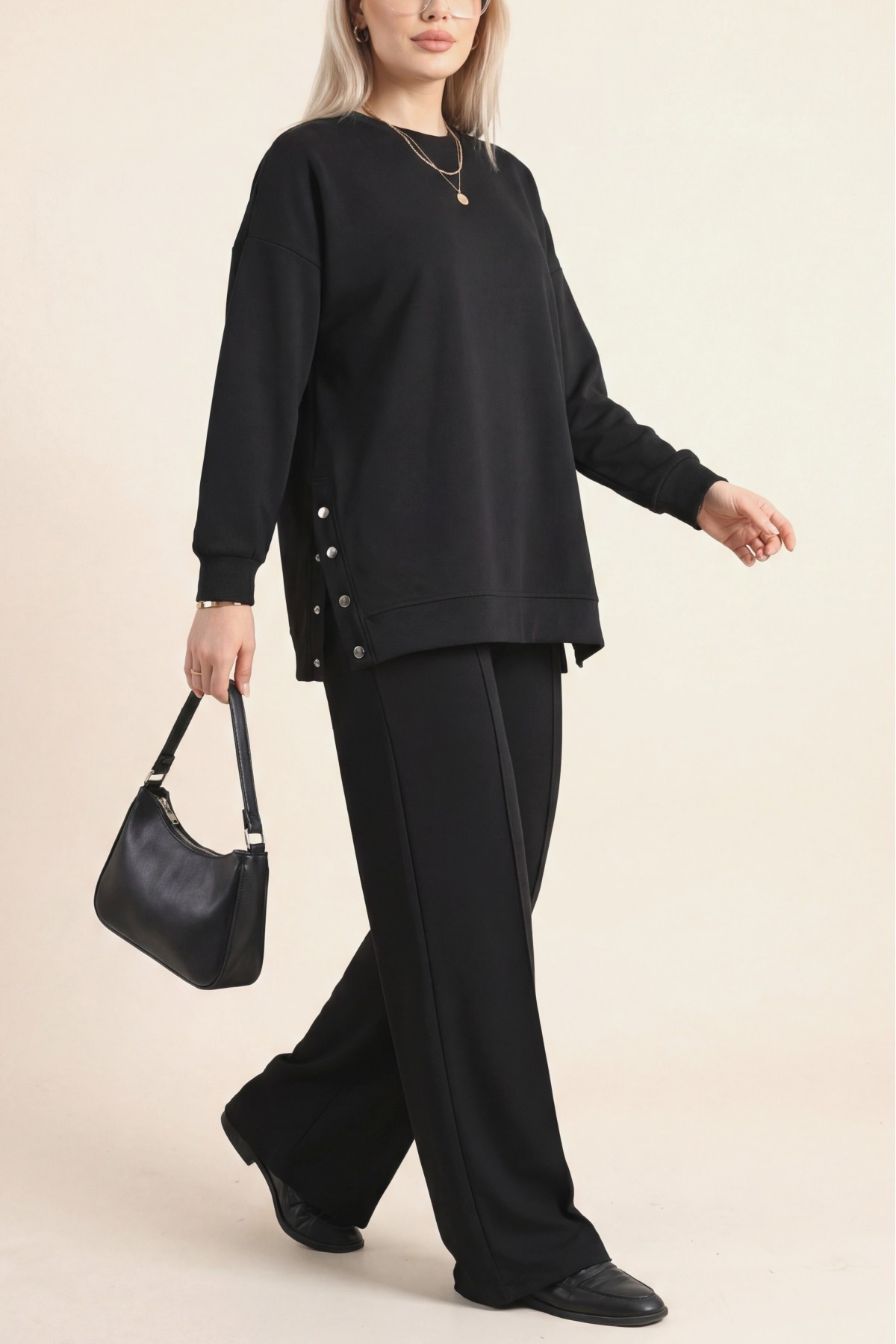 Yanları Çıtçıtlı Çimalı Pantolonlu Oyşo Takım  -Siyah