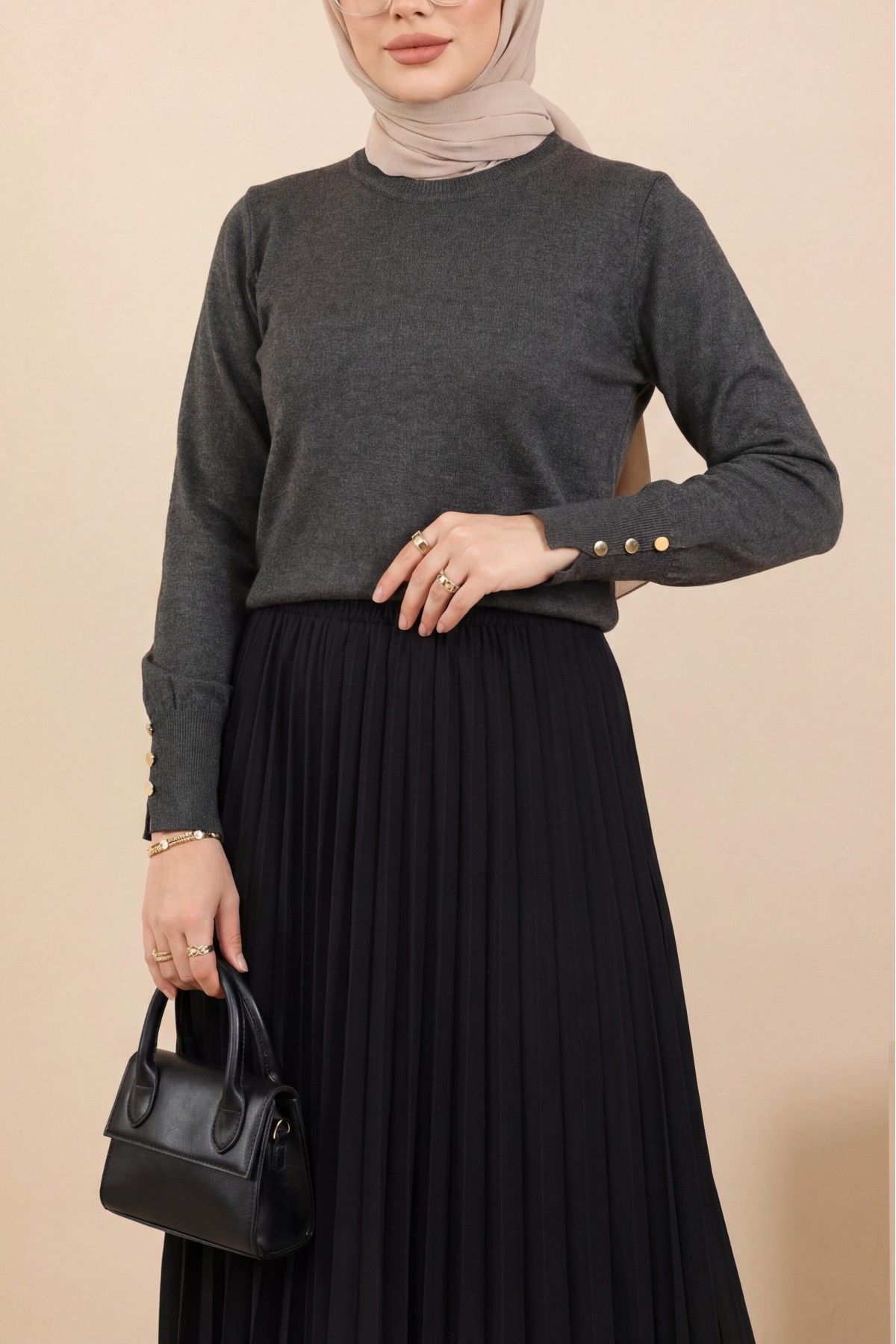 Yuvarlak Yaka Kolu Düğme Detaylı Triko Tunik  -Füme