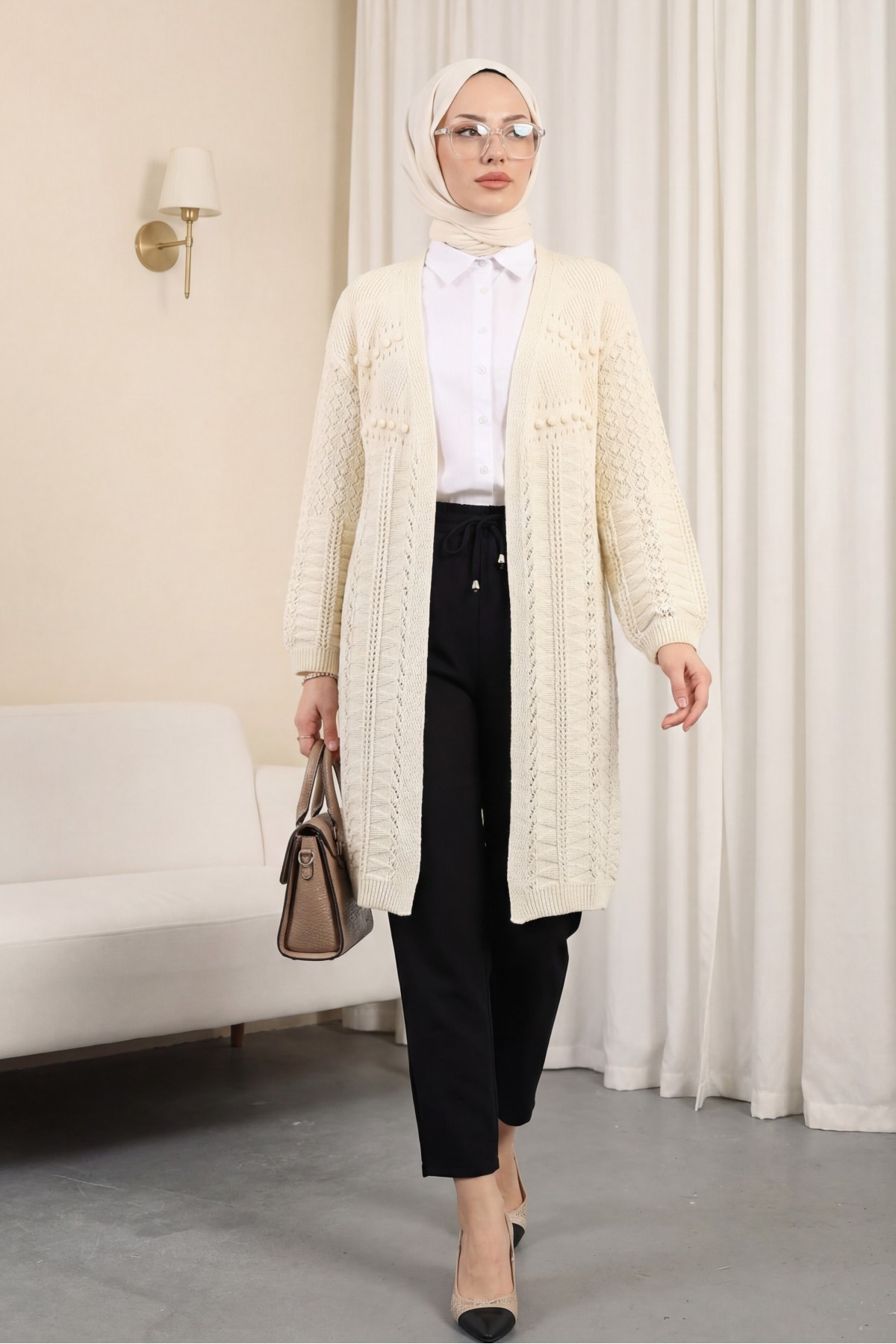 Ponponlu Karışık Desen Araboy Triko Hırka -Krem