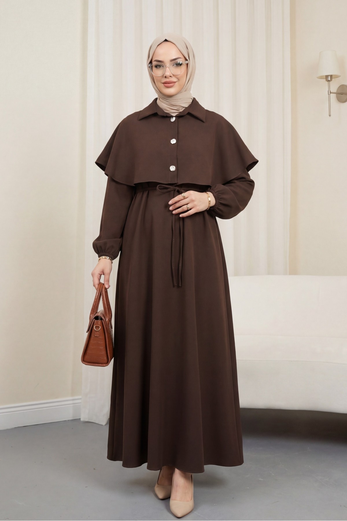 Yakalı Pelerin Detaylı Kemerli Kolu Lastikli Krep Elbise -Kahve