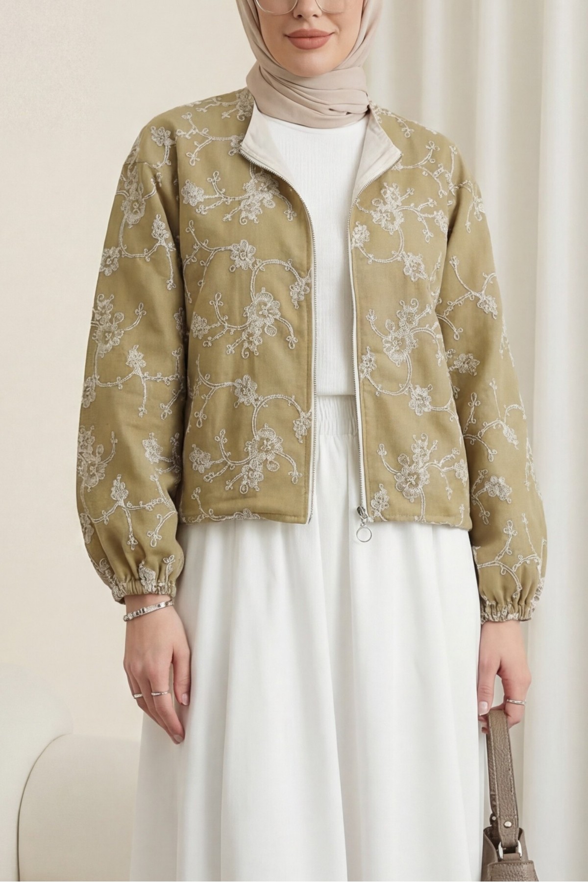 Yuvarlak Yaka Fermuarlı Nakışlı Cepli Keten Ceket -Tarçın