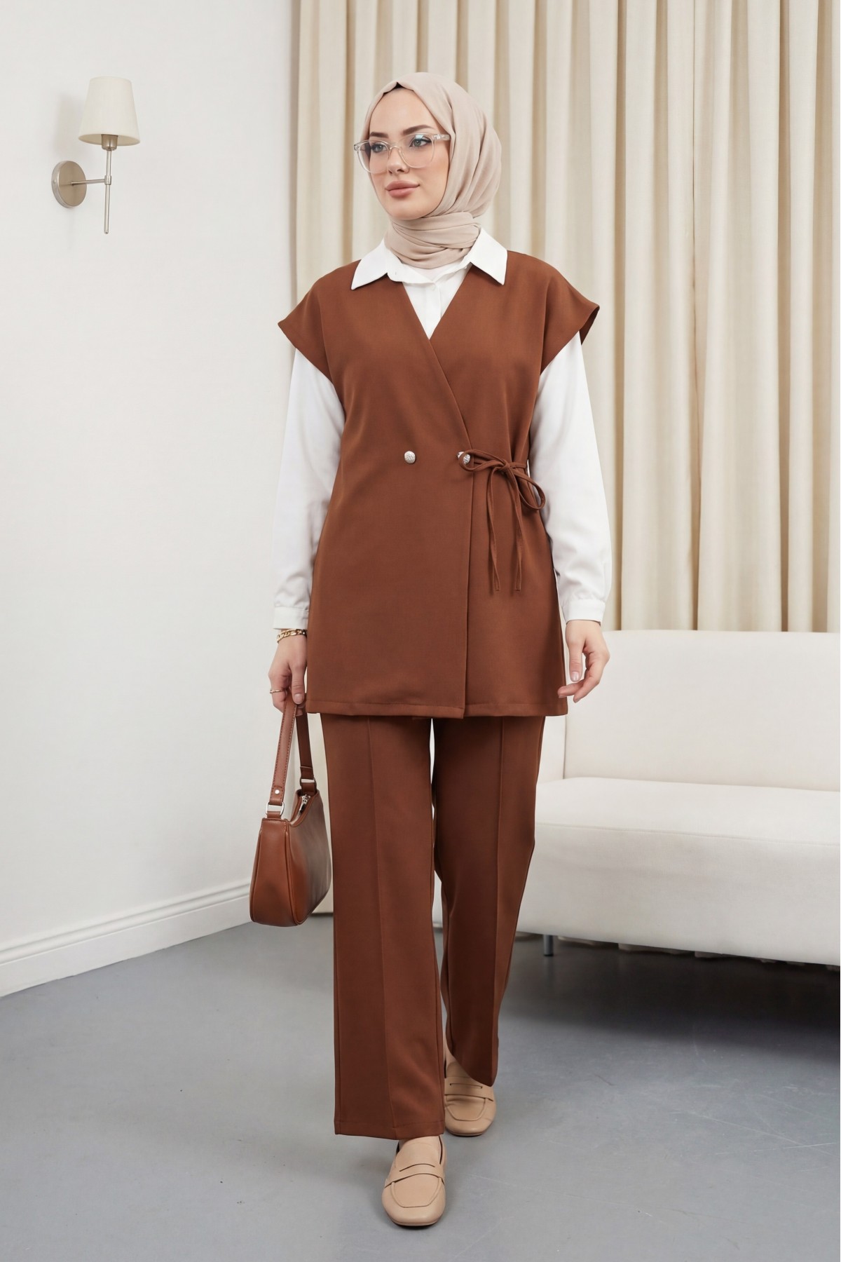 Düğme Detaylı Çift Bağcıklı Yelek Pantolon Double Krep Takım -Taba