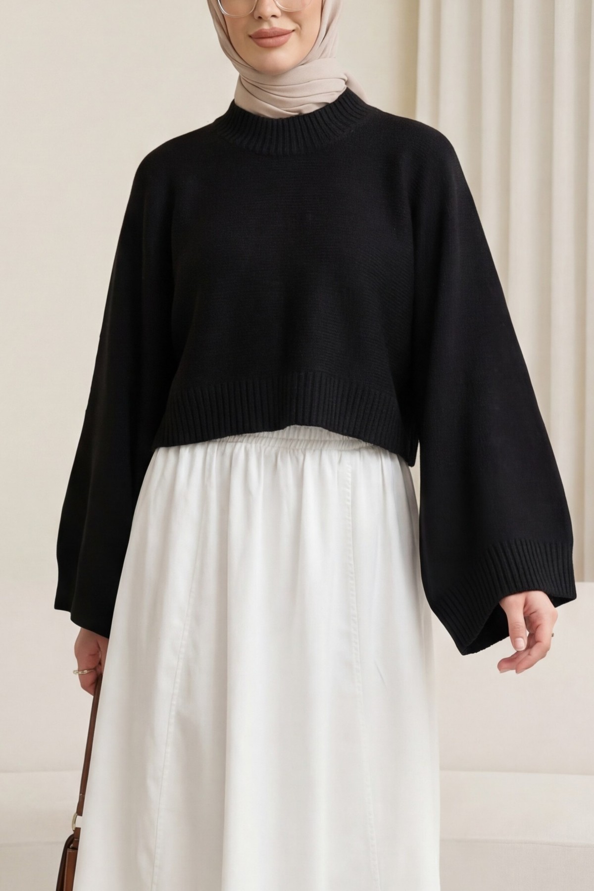 Yarım Boğazlı Yarasa Kol Etek Üstü Triko Kazak -Siyah