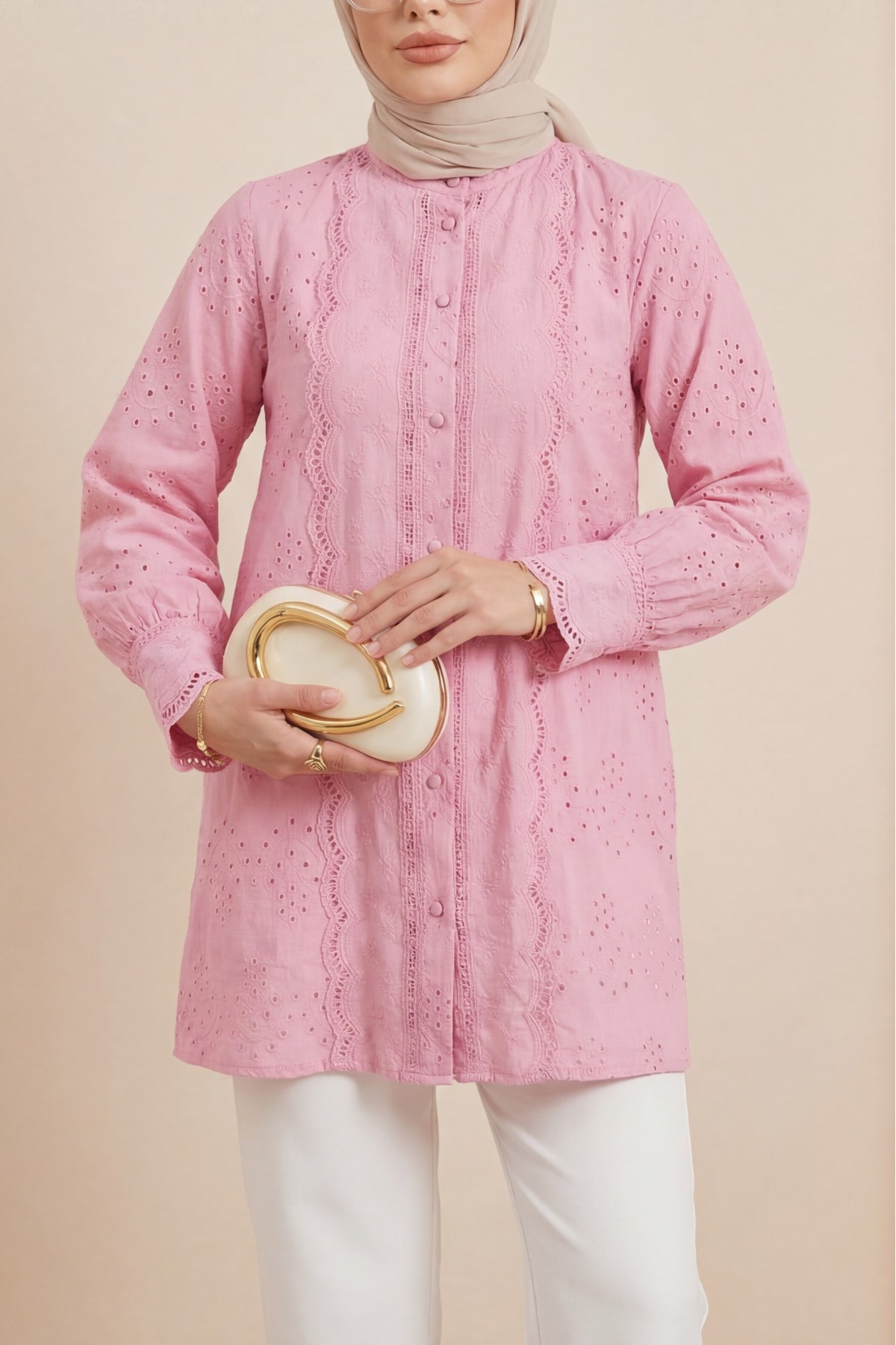 Yakası Ve Kolu Dantelli Top Düğmeli Astarlı Gömlek  -Pembe