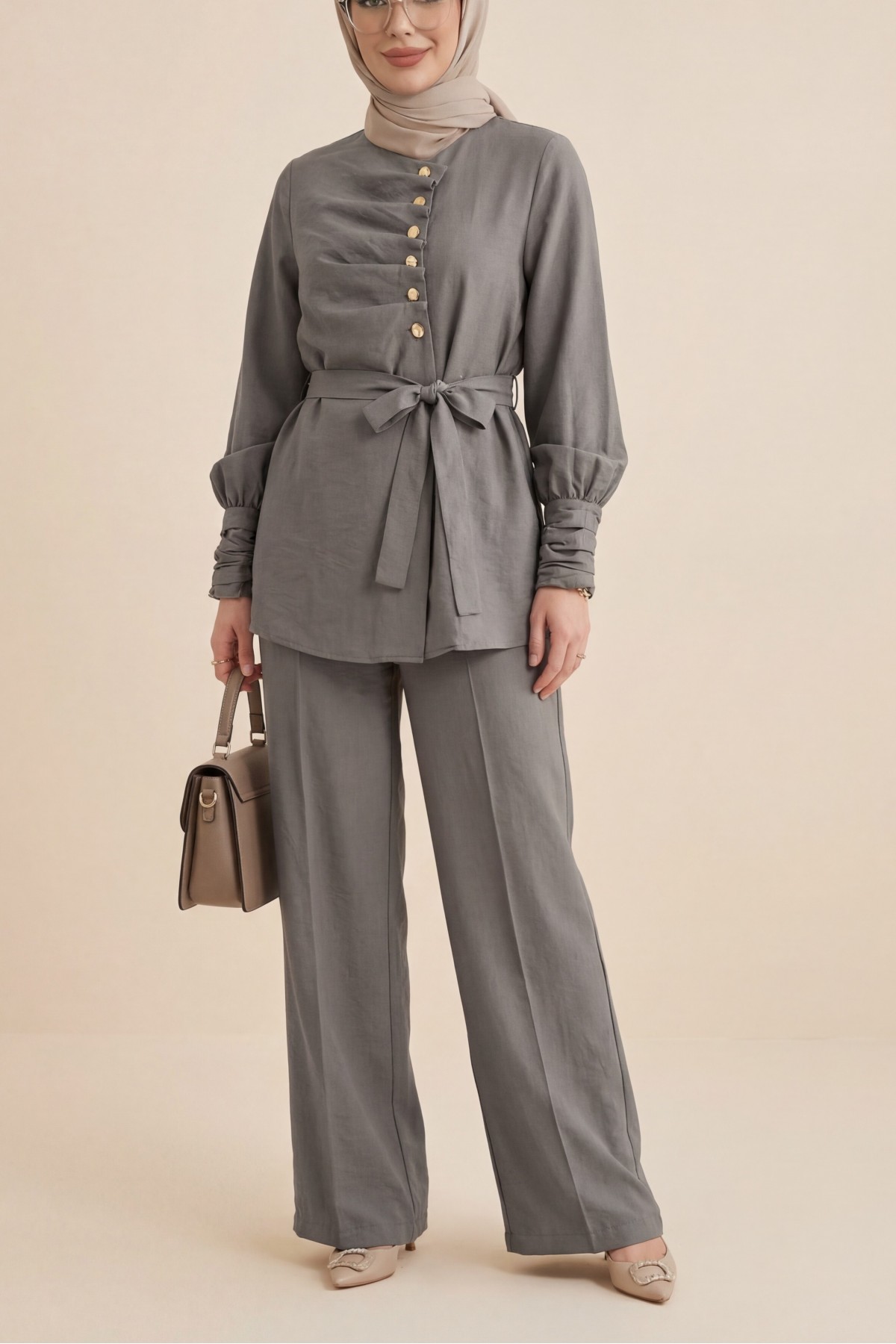 Kolu Ve Önü Katlama Detaylı Beli Kemerli Yarım Düğmeli Cupra Takım  -Toprak