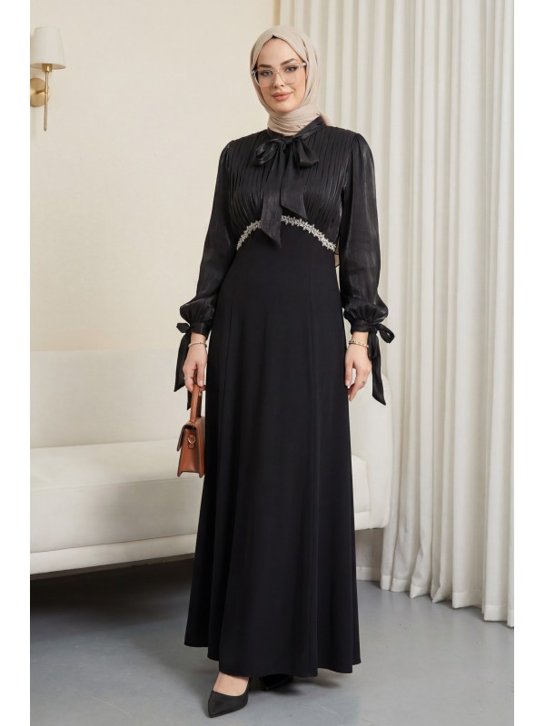 Yakası Ve Kolları Bağcıklı Üstü Piliseli Janjan Saten Eteği Krep Elbise -Siyah