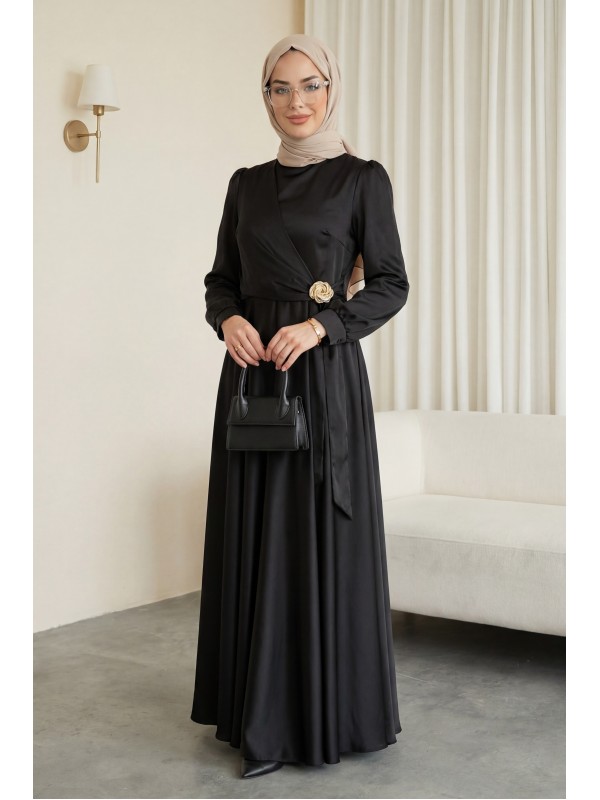 Beli Yandan Bağcıklı Tokalı Saten Abiye -Siyah