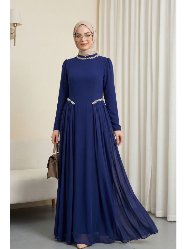 Yakası Ve Beli Taşlı Yanları Tül  Detaylı  Astarlı Krep Elbise  -Saks