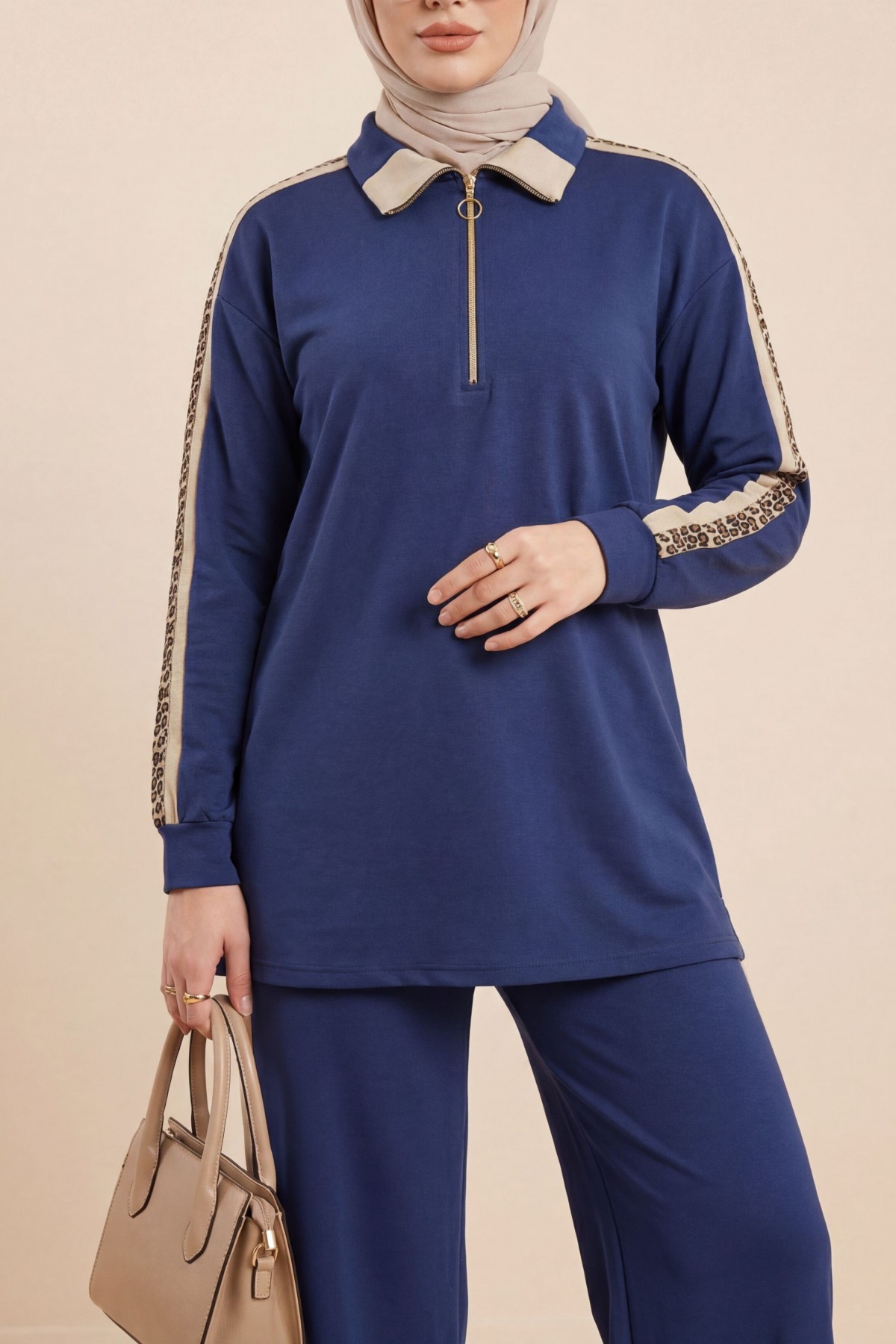 Yakalı Yarım Fermuarlı Yanları Desenli Penye Takım  -Laci