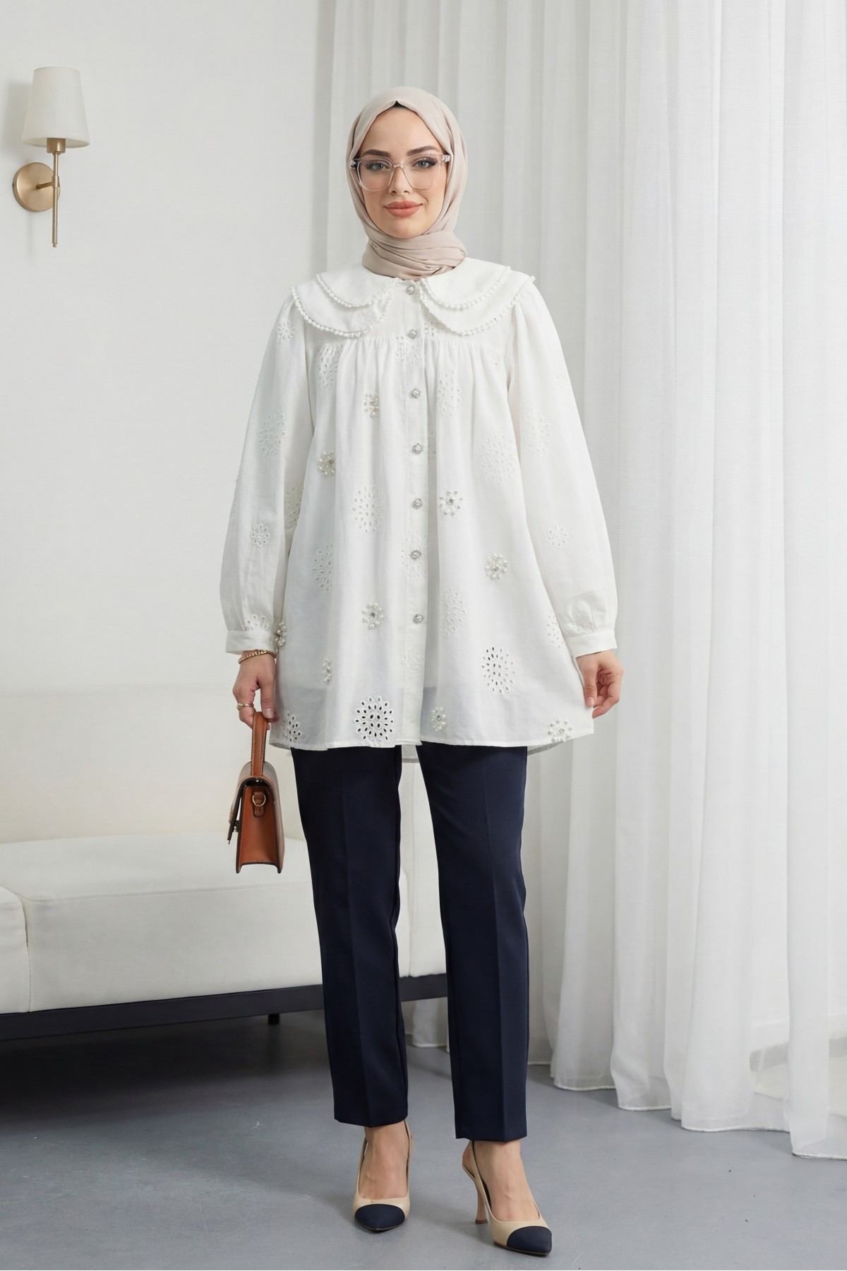 Bebe Yaka Dantelli İnci Ve Taş Detaylı Astarlı Keten Gömlek -Beyaz