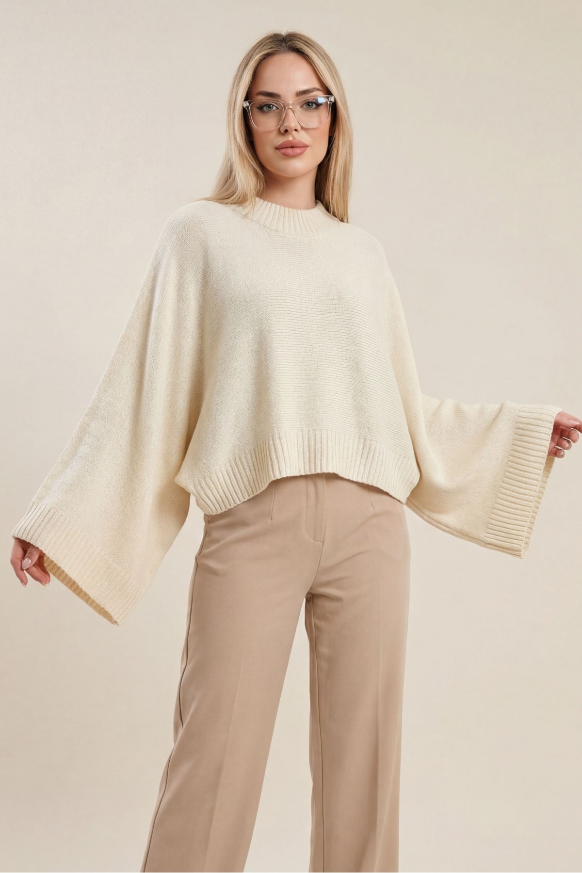 Yarım Boğazlı Yarasa Kol Etek Üstü Triko Kazak  -Krem