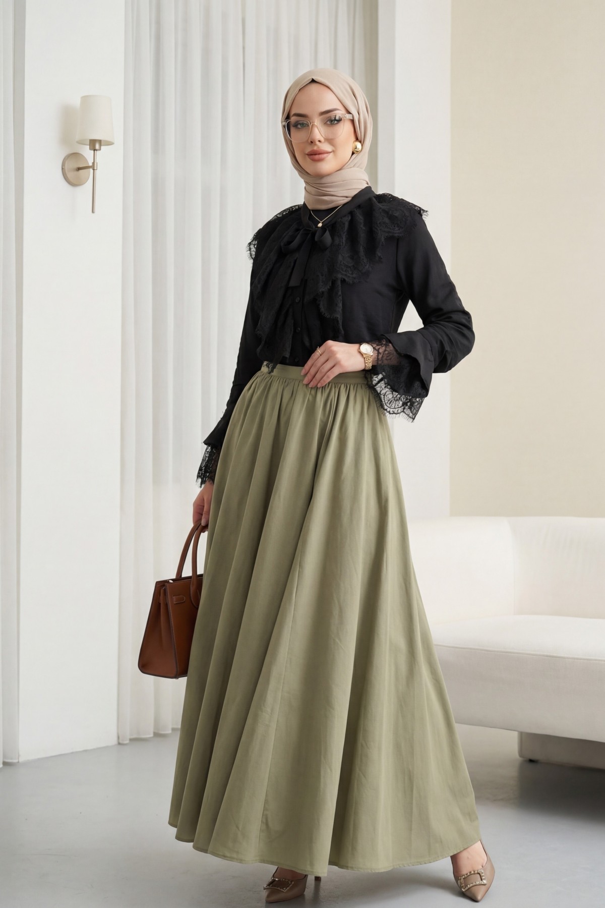 Yakası Bağcıklı Fırfırlı Dantel Detaylı Arkası Uzun Cupra Gömlek  -Siyah