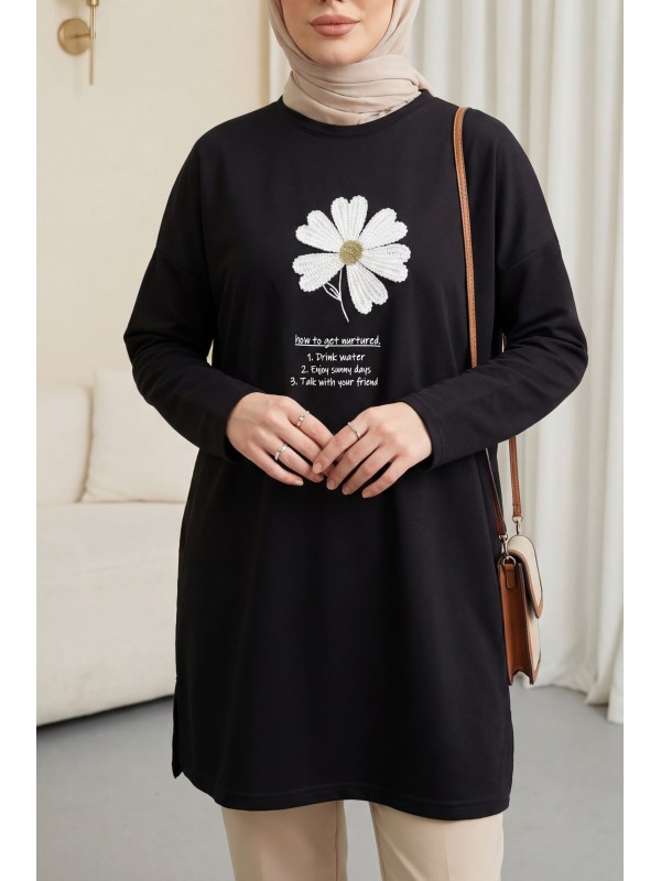 Önü Çiçek Nakışlı Bisiklet Yaka Penye Tunik -Siyah
