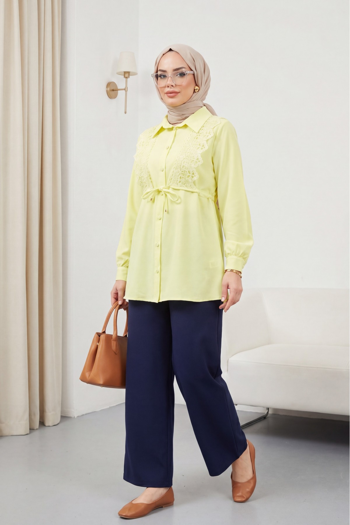 Önü Dantelli Bağlama Detaylı Düğmeli Poplin Gömlek -Açık Sarı