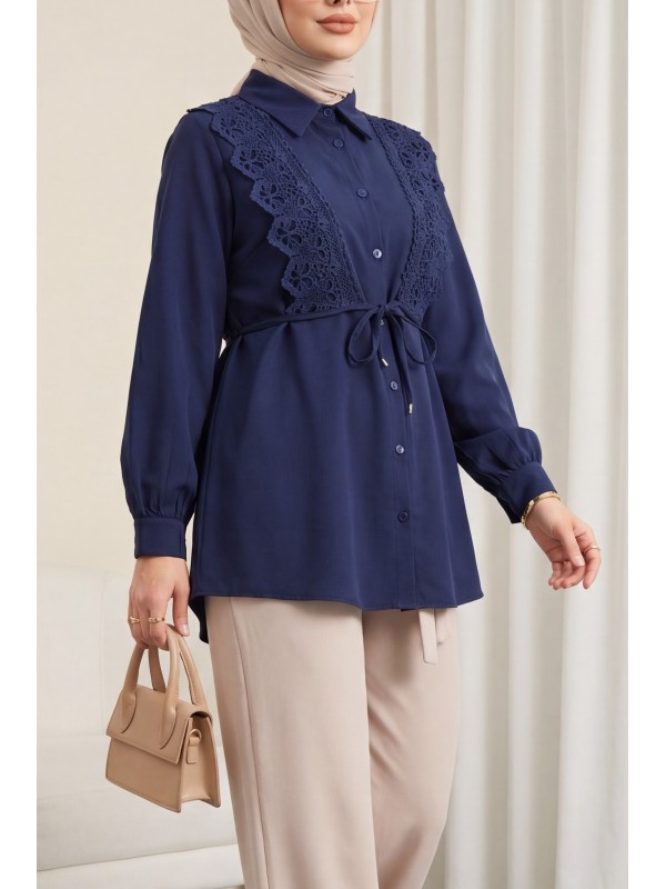 Önü Dantelli Bağlama Detaylı Düğmeli Poplin Gömlek -Laci