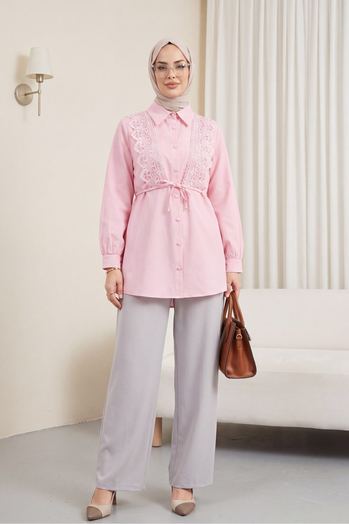 Önü Dantelli Bağlama Detaylı Düğmeli Poplin Gömlek -Pembe
