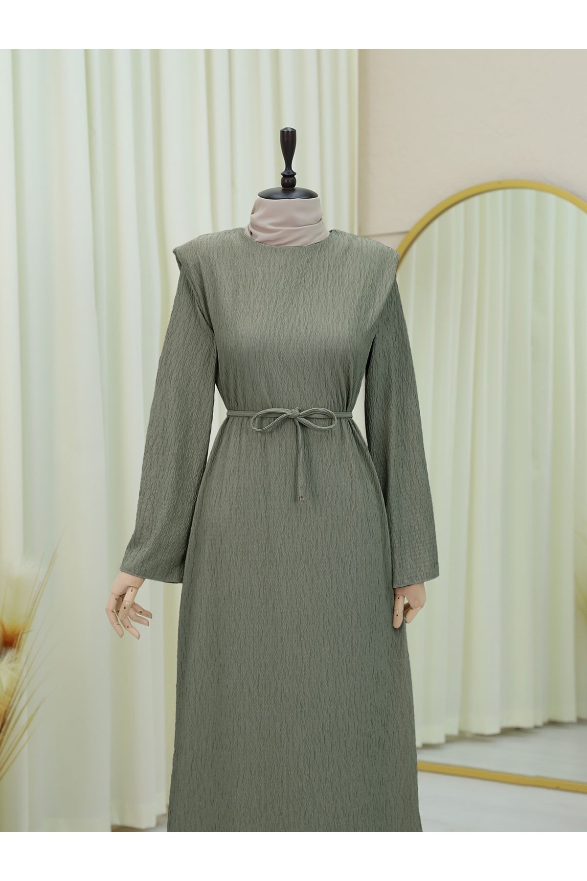 Omuzu Vatkalı Bağcıklı Bürümcük Elbise -Çağla Y.