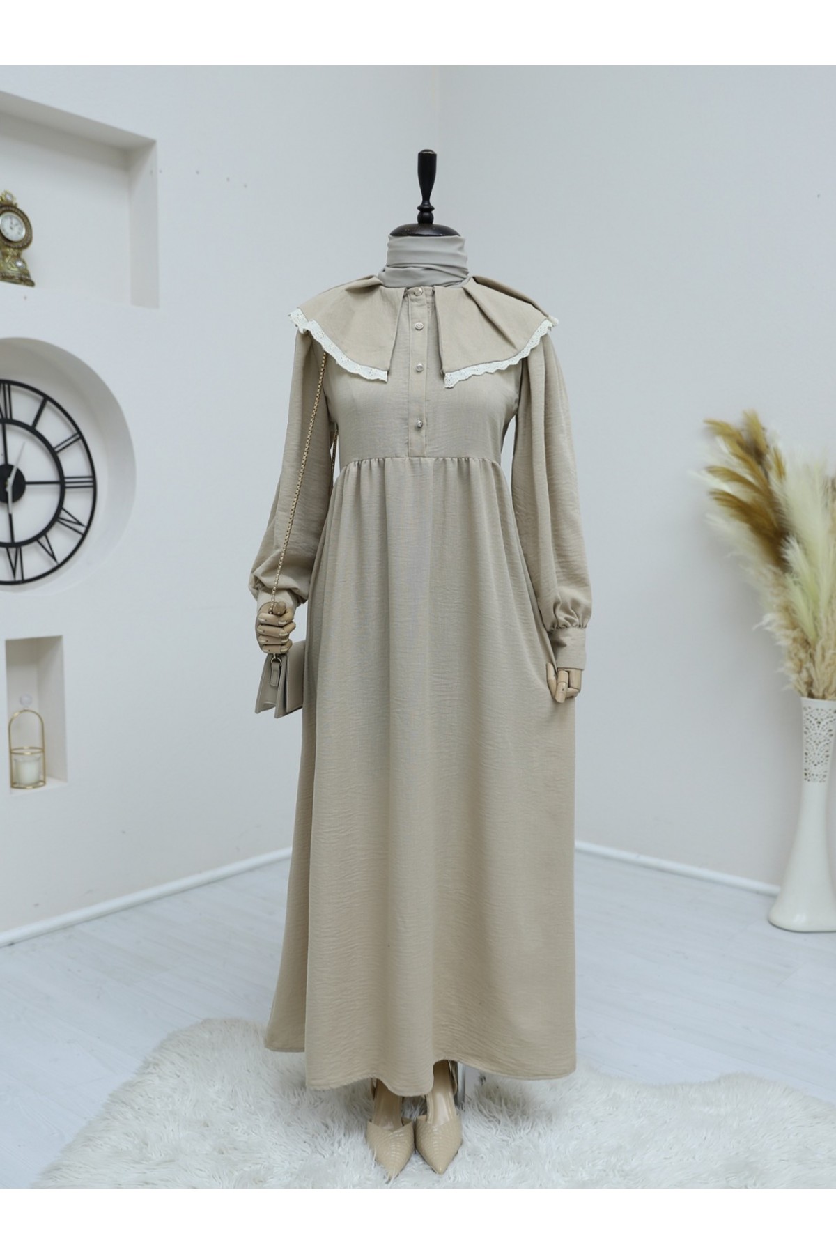 Önlük Yaka Büzgülü Yarım Düğme Keten Elbise  -Vizon