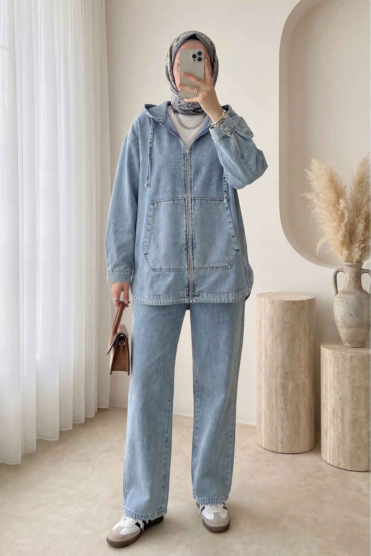 Kapşonlu Kanguru Cepli Oval Kesim Pantolonlu Kot Takım  -Mavi