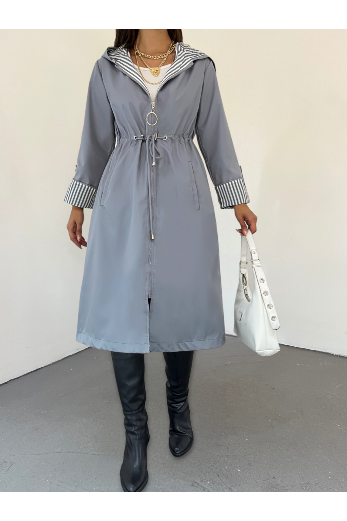 Belden Sıkmalı Kapitone Astarlı Kapşonlu Trençkot   -Gri