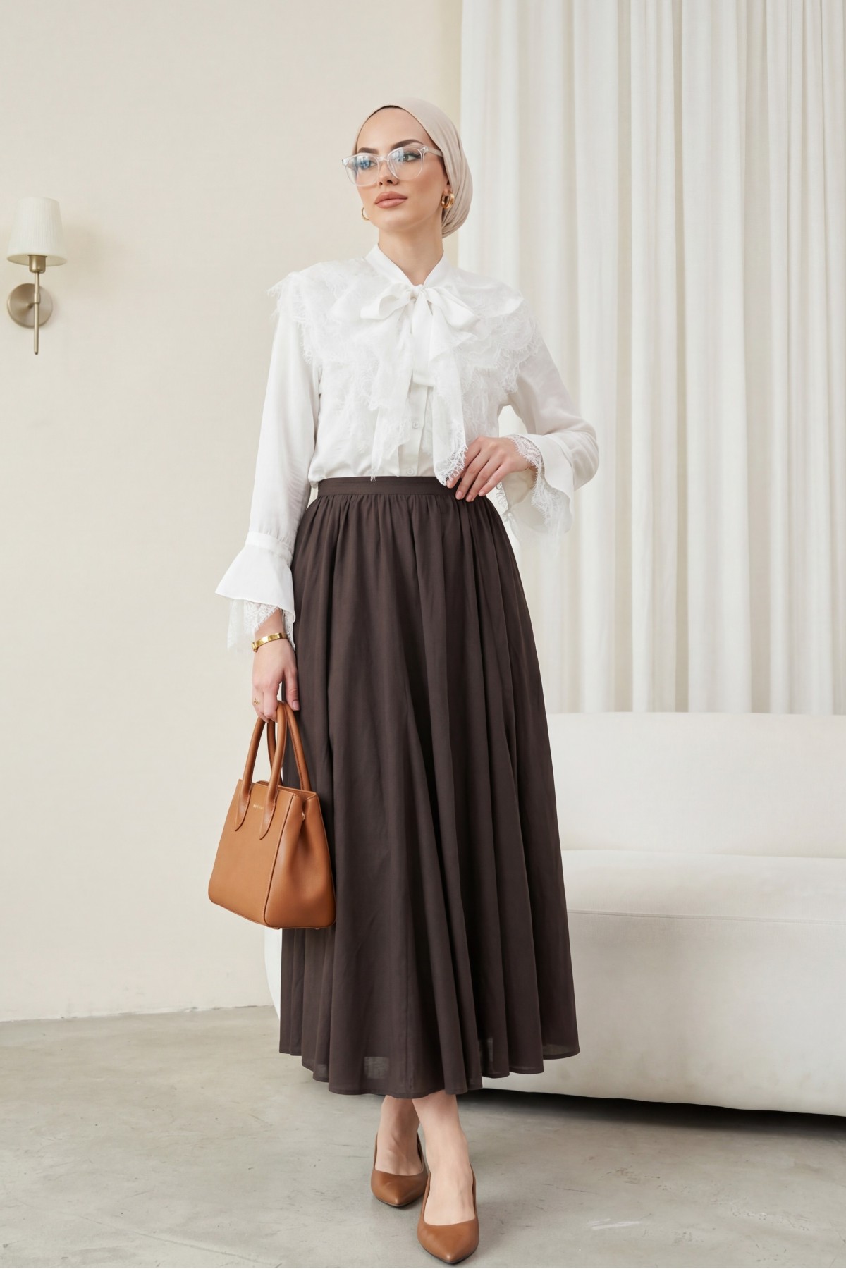 Yakası Bağcıklı Fırfırlı Dantel Detaylı Arkası Uzun Cupra Gömlek  -Beyaz