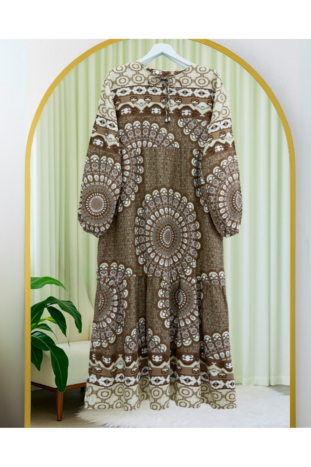 Parçalı Deseli Bağcıklı Kolu Lastikli Elbise  -Kahve